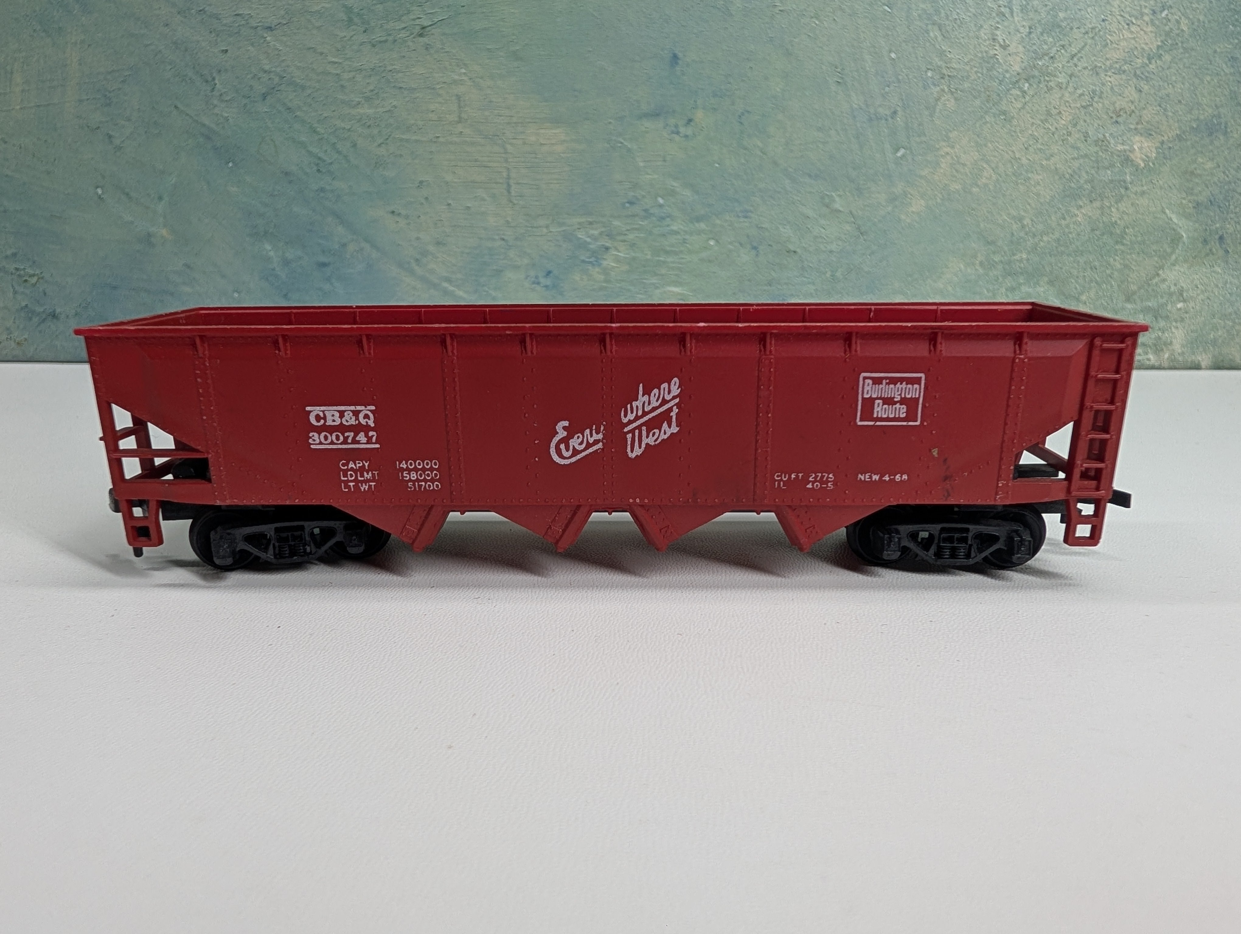 USED Tyco HO Scale Quad Hopper Burlington CB&Q #300747