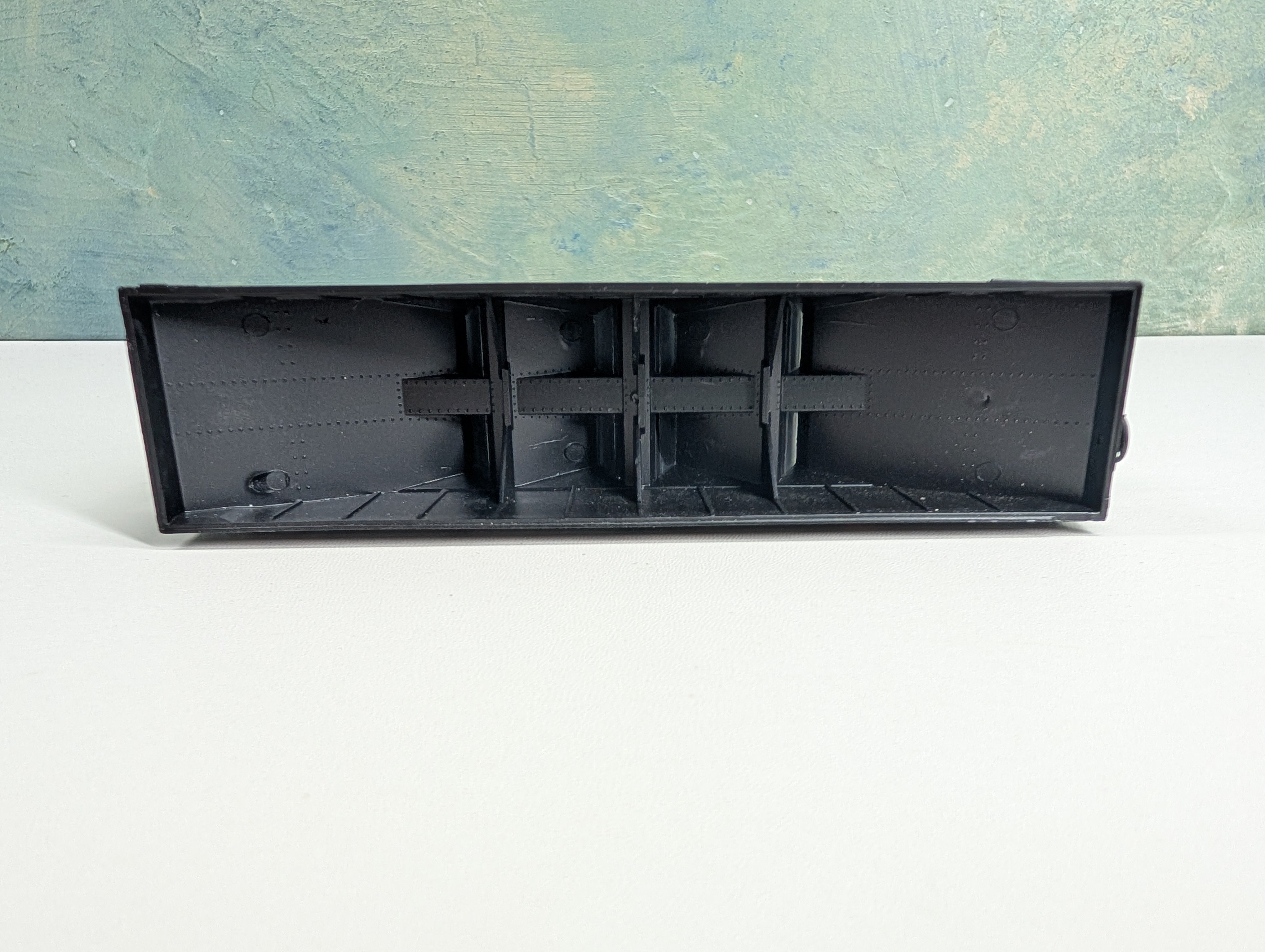 USED Athearn HO Scale Quad Hopper Illinois Central IC #85867 Roller Bearing Trucks