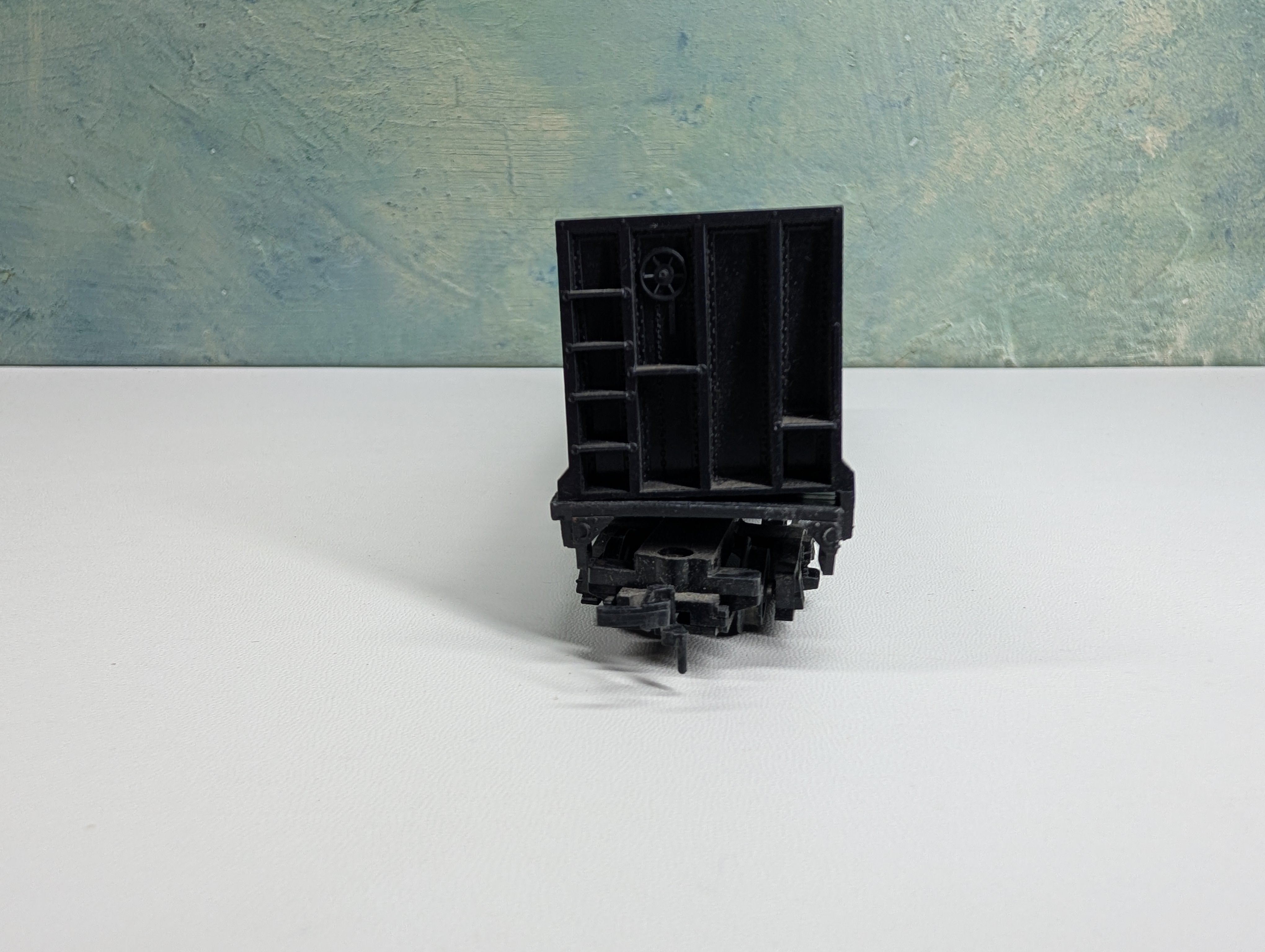 USED ATT HO Scale 50' Bulkhead Flat Car w/ Pulpwood Southern #43271