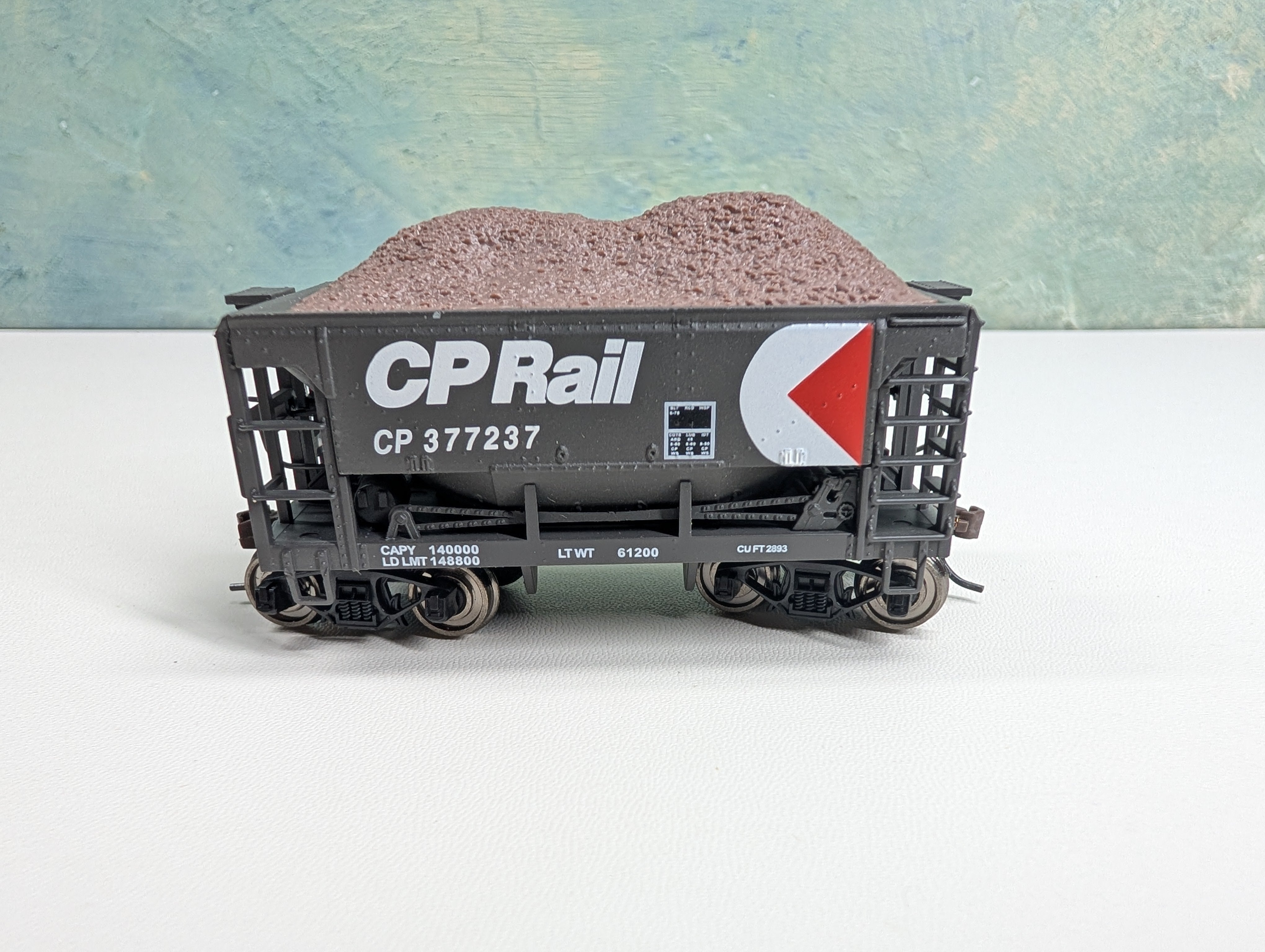 USED Model Power HO Scale Metal Ore Car w/ Load Canadian Pacific CP #377237