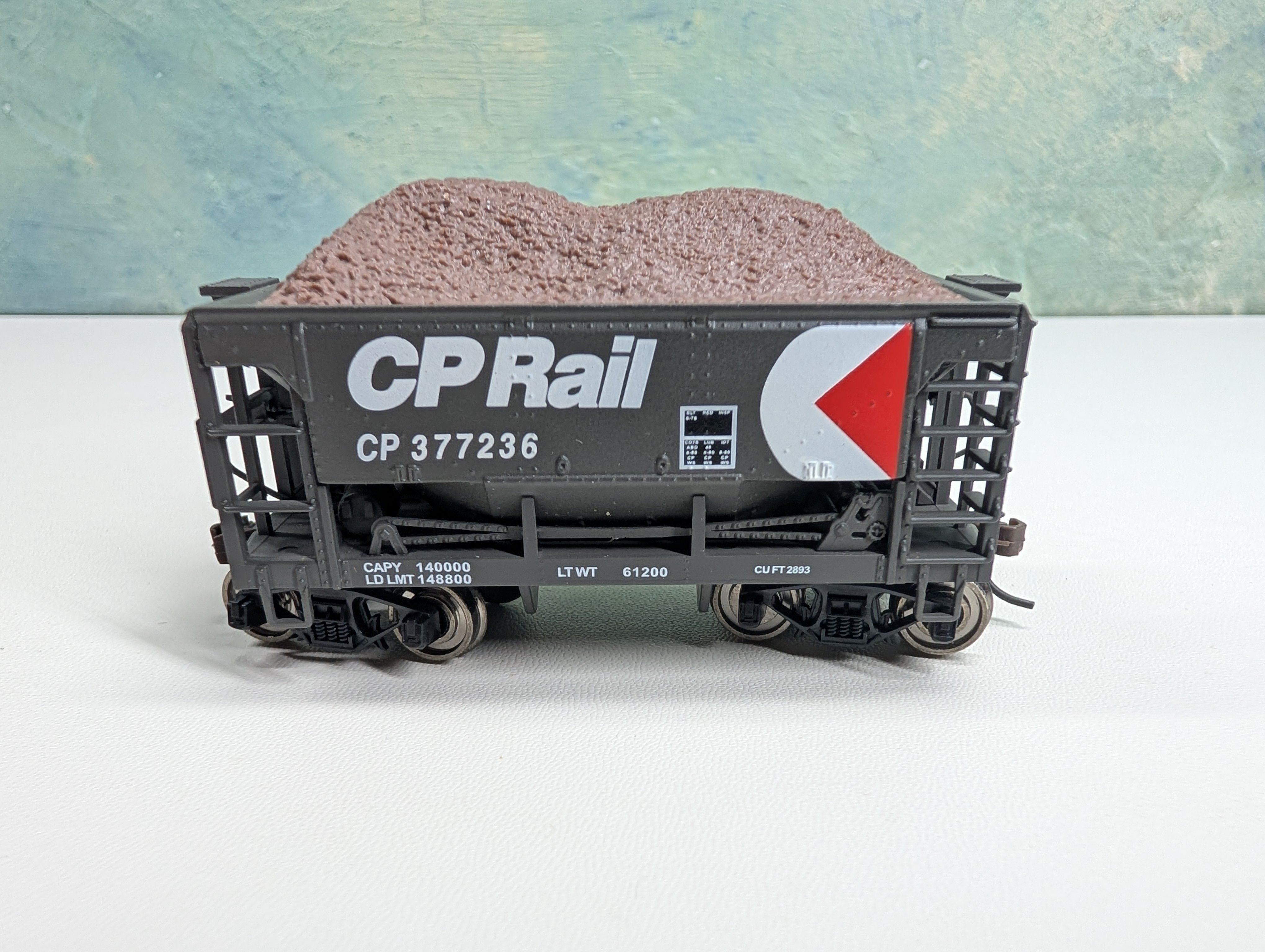 USED Model Power HO Scale Metal Ore Car w/ Load Canadian Pacific CP #377236