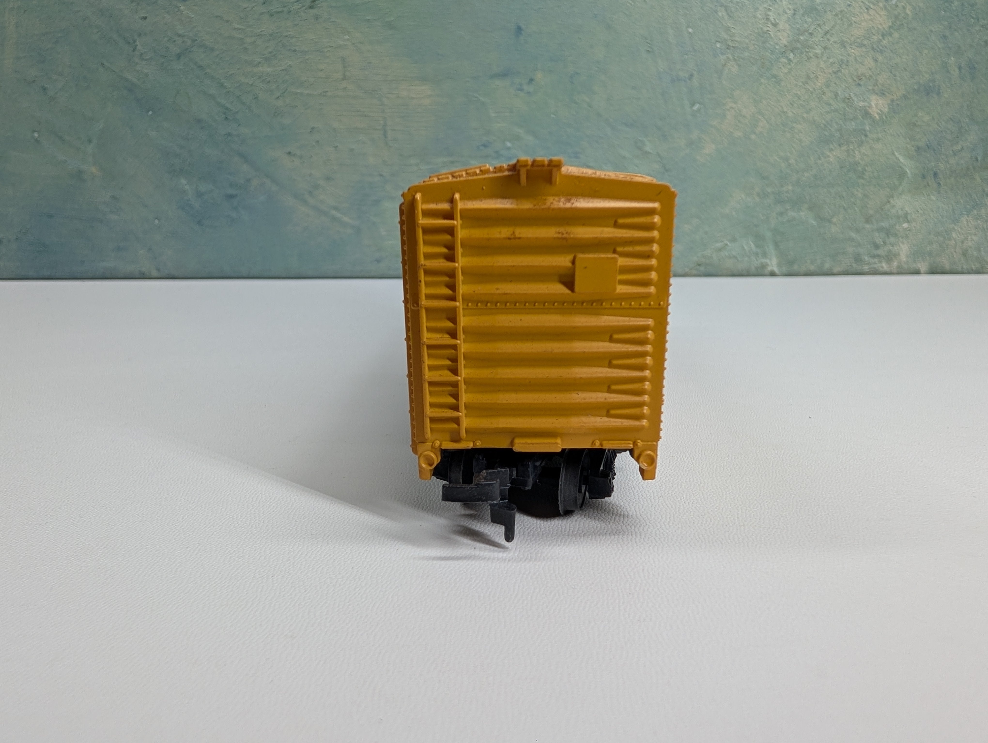 USED Tyco HO Scale 40' Box Car Illinois Central IC #16470