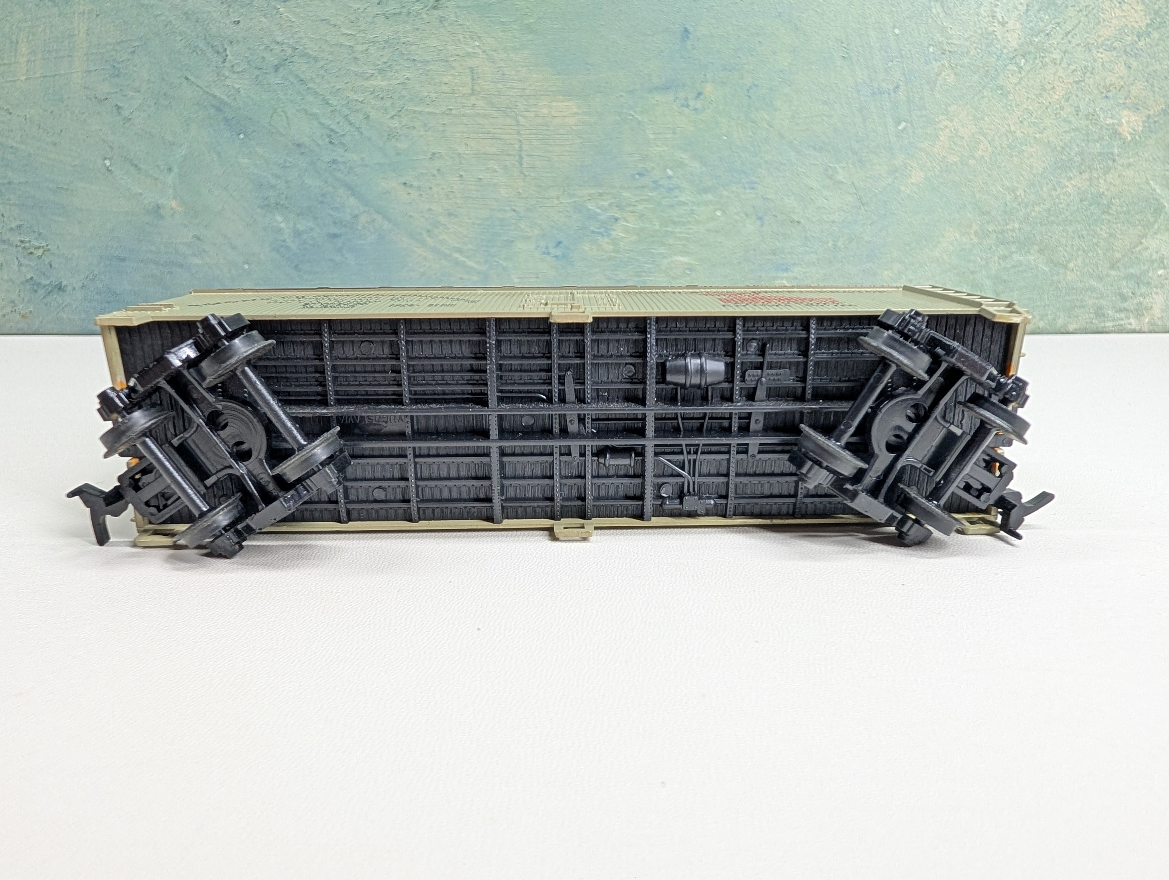 USED HO Scale 40' Wooden Reefer Box Car Farmer's Co Op Creamery FCKX #6303