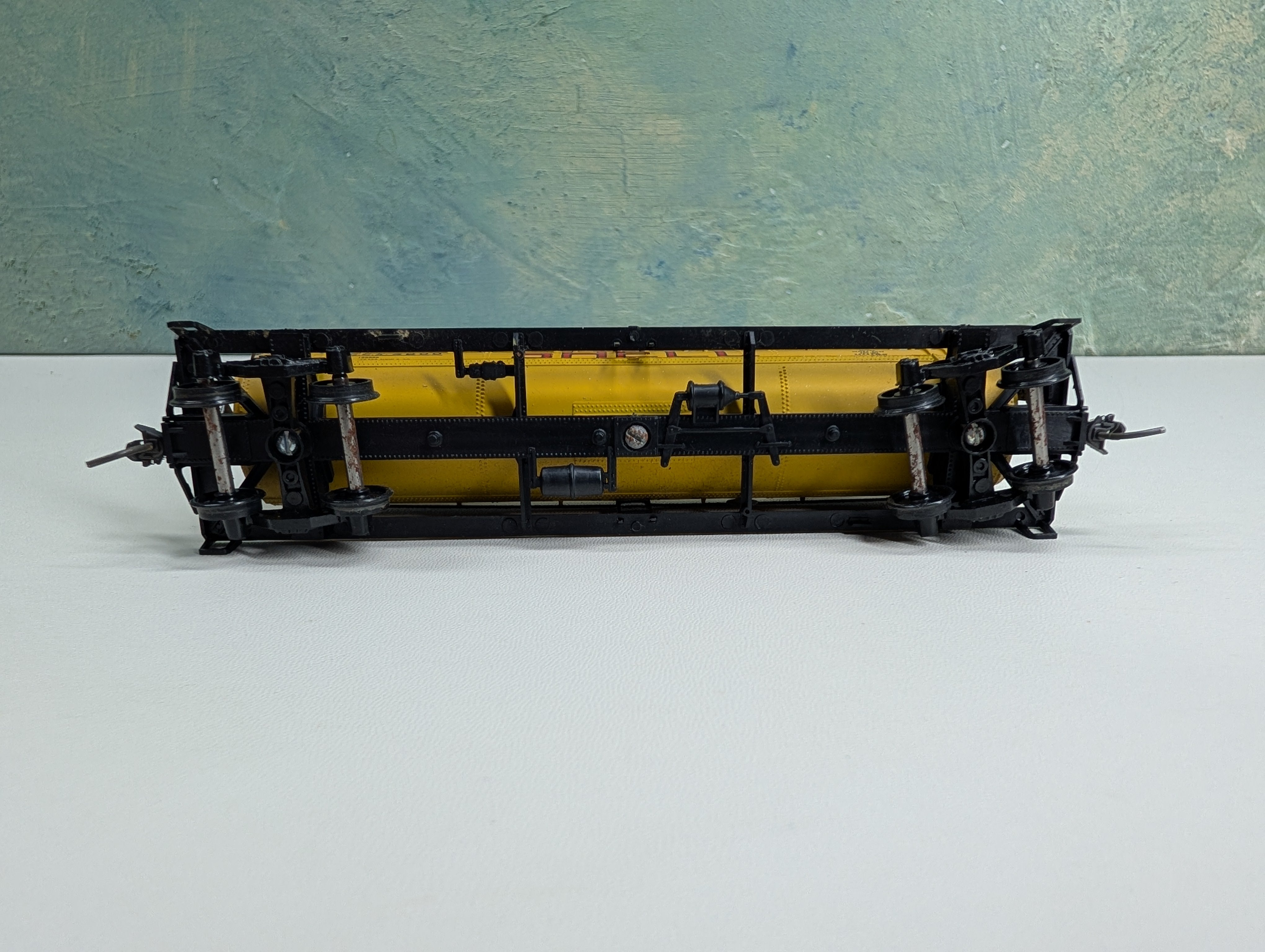 USED Athearn HO Scale Triple Dome Tank Car Shell SCCX #2000