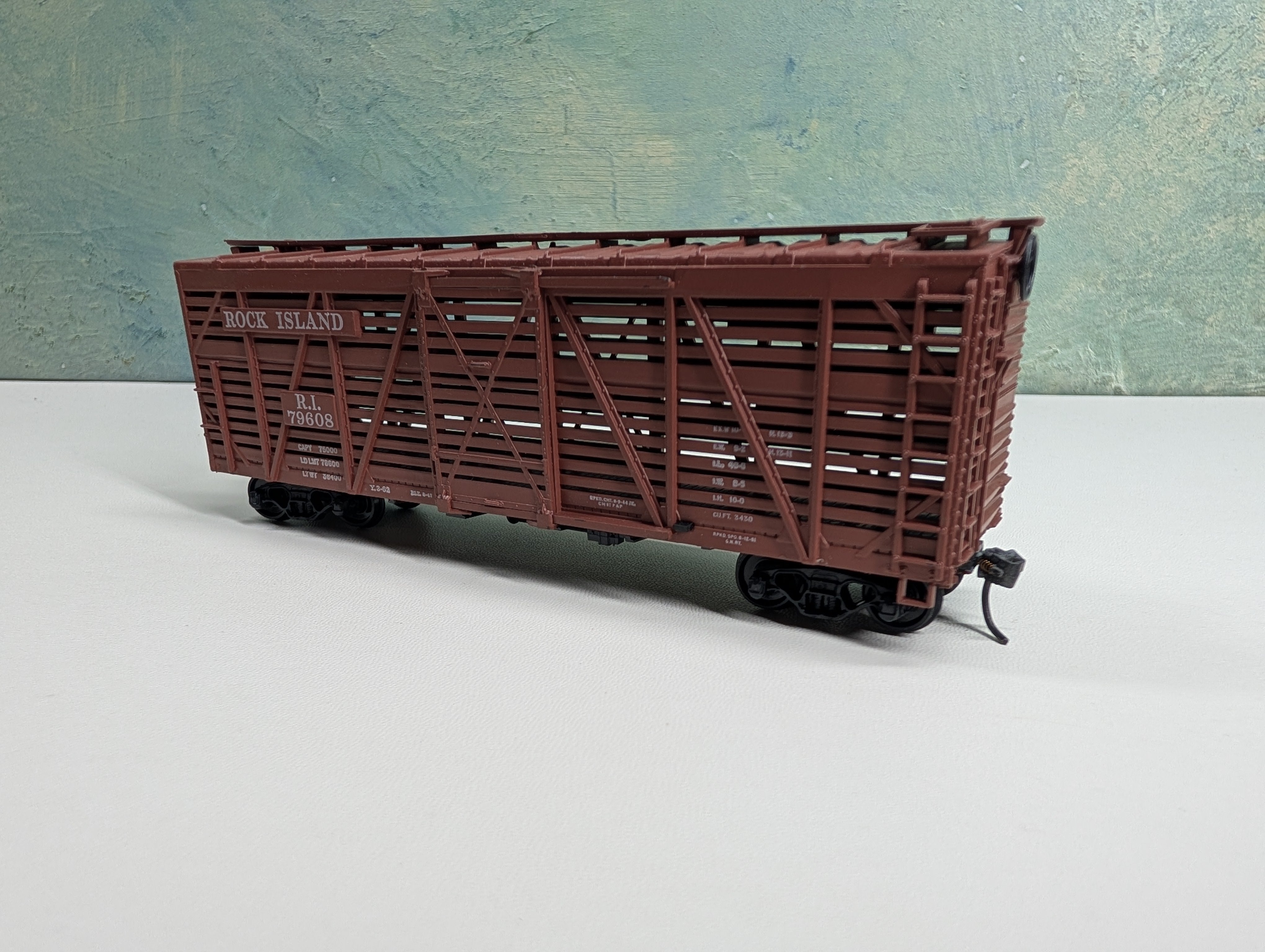 USED Athearn HO Scale 40' Livestock Cattle Car Rock Island RI #79608