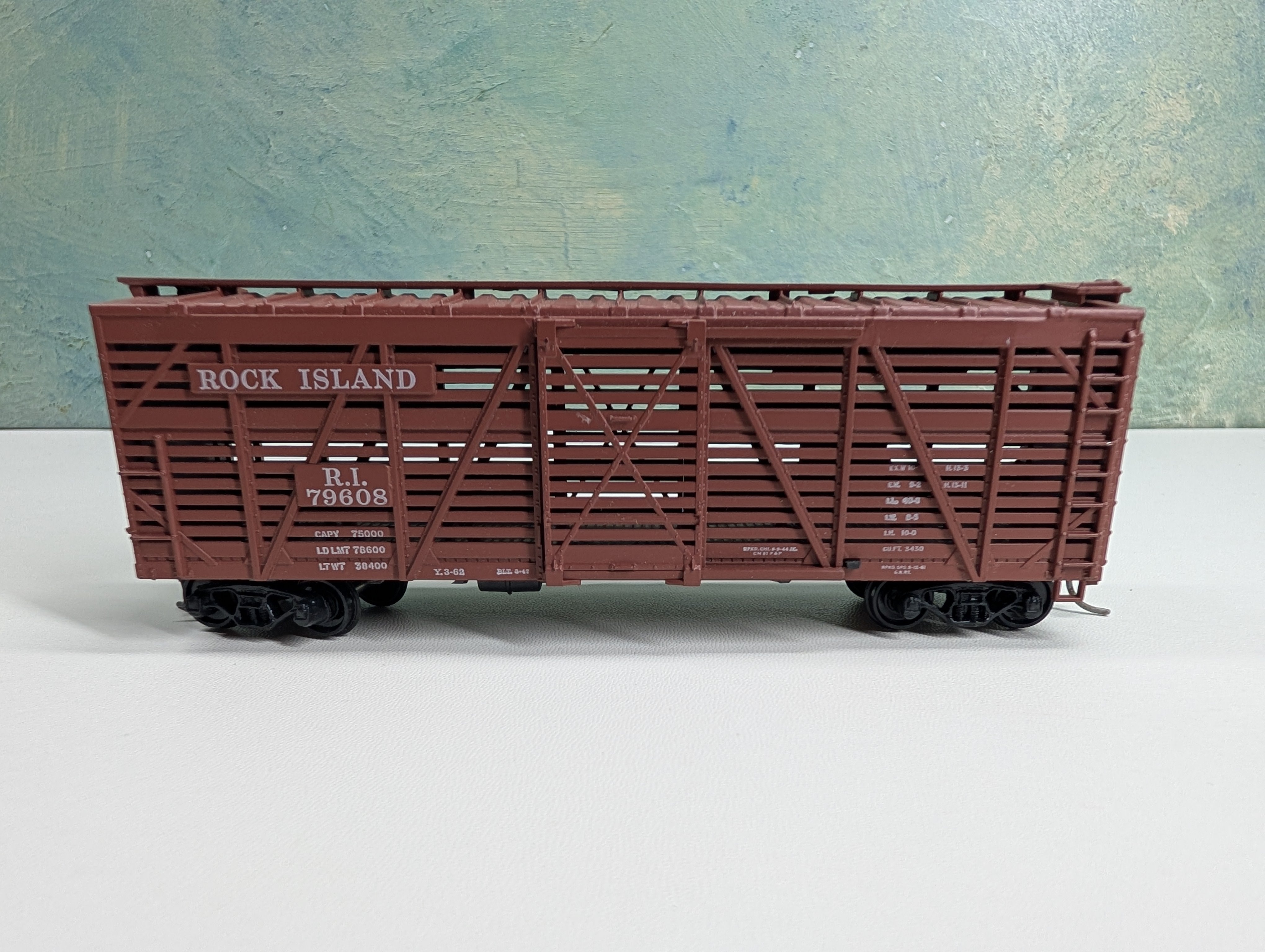USED Athearn HO Scale 40' Livestock Cattle Car Rock Island RI #79608