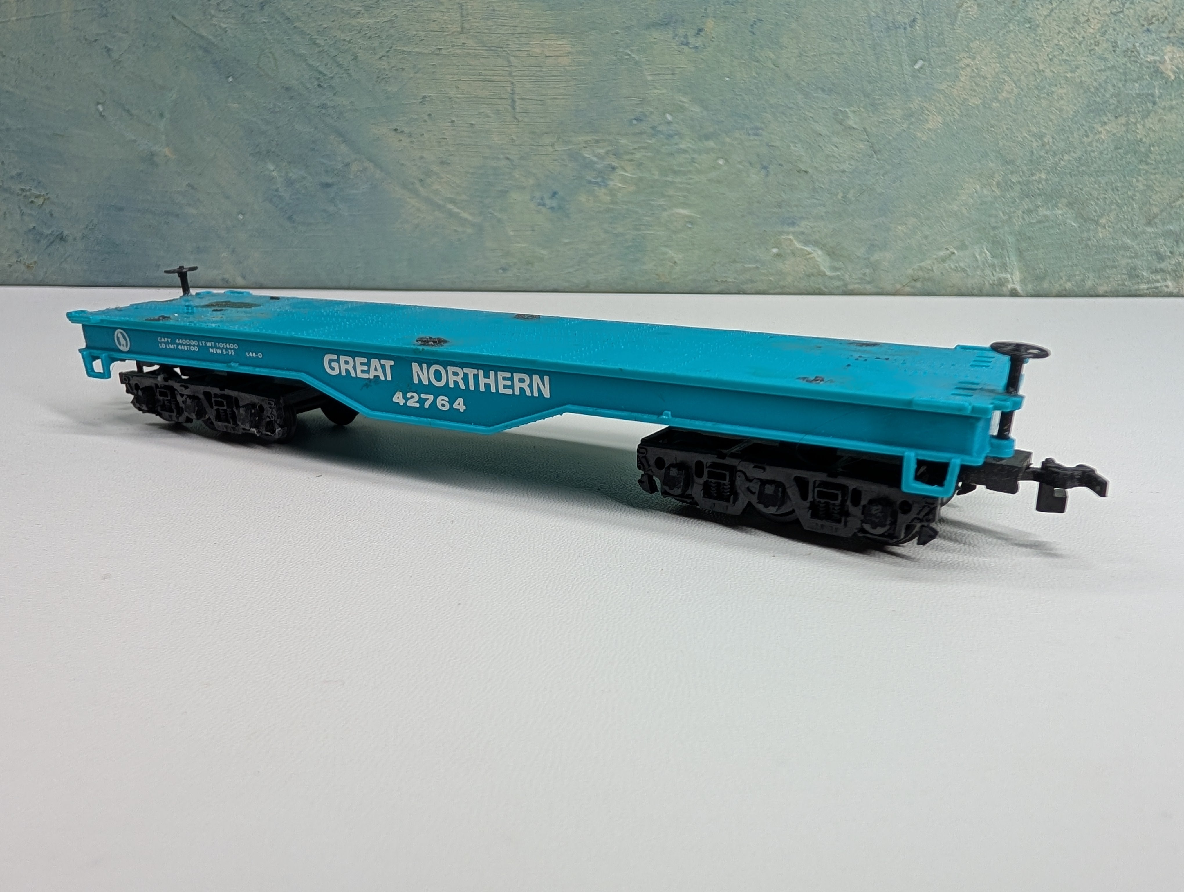 USED Bachmann HO Scale Heavy Duty Flat Car Great Northern #42764