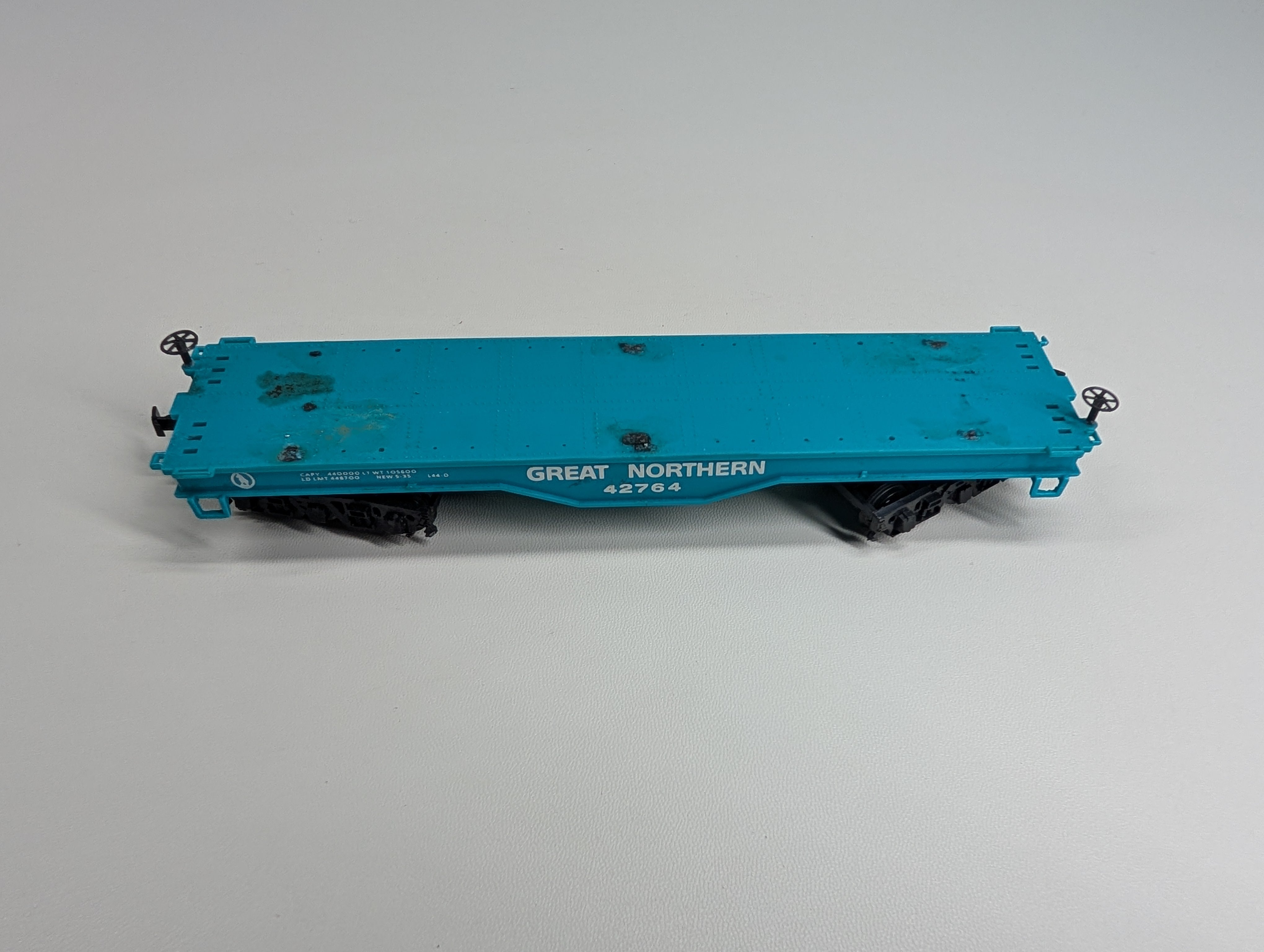 USED Bachmann HO Scale Heavy Duty Flat Car Great Northern #42764