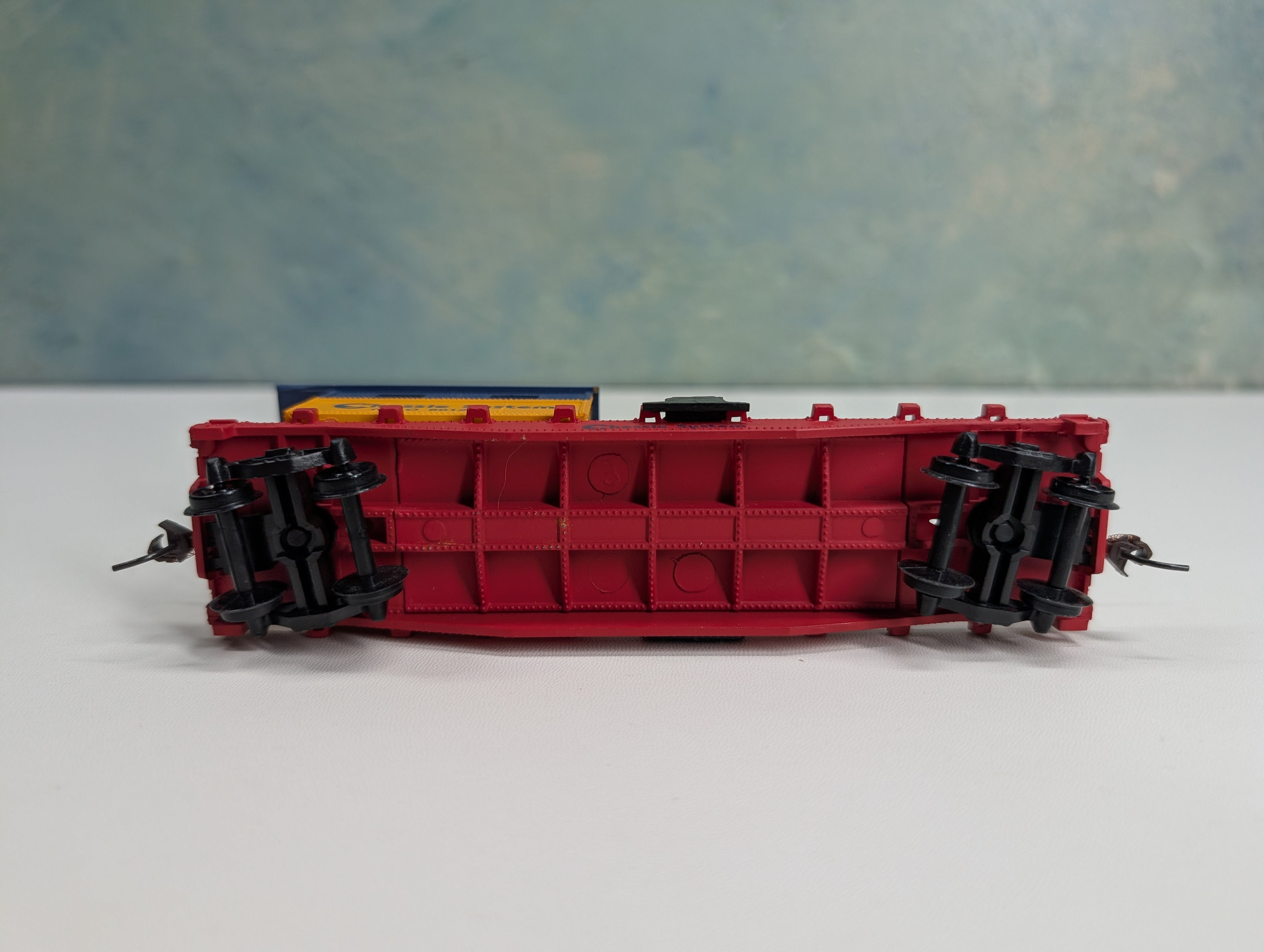USED Model Power HO Scale Work Caboose with Crane Chessie System C&O #6012