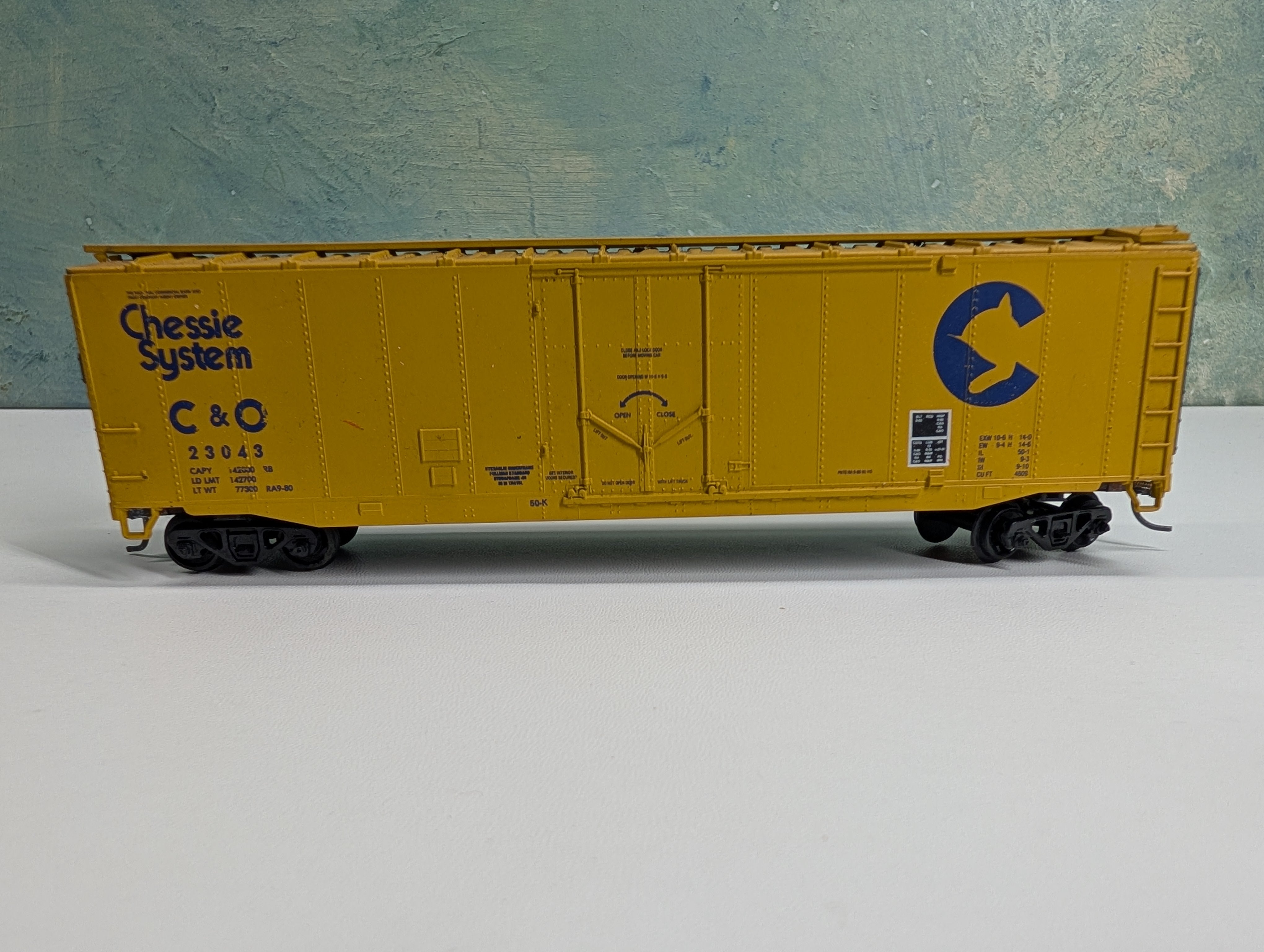 USED Athearn HO Scale 50' Box Car Chessie System C&O #23043