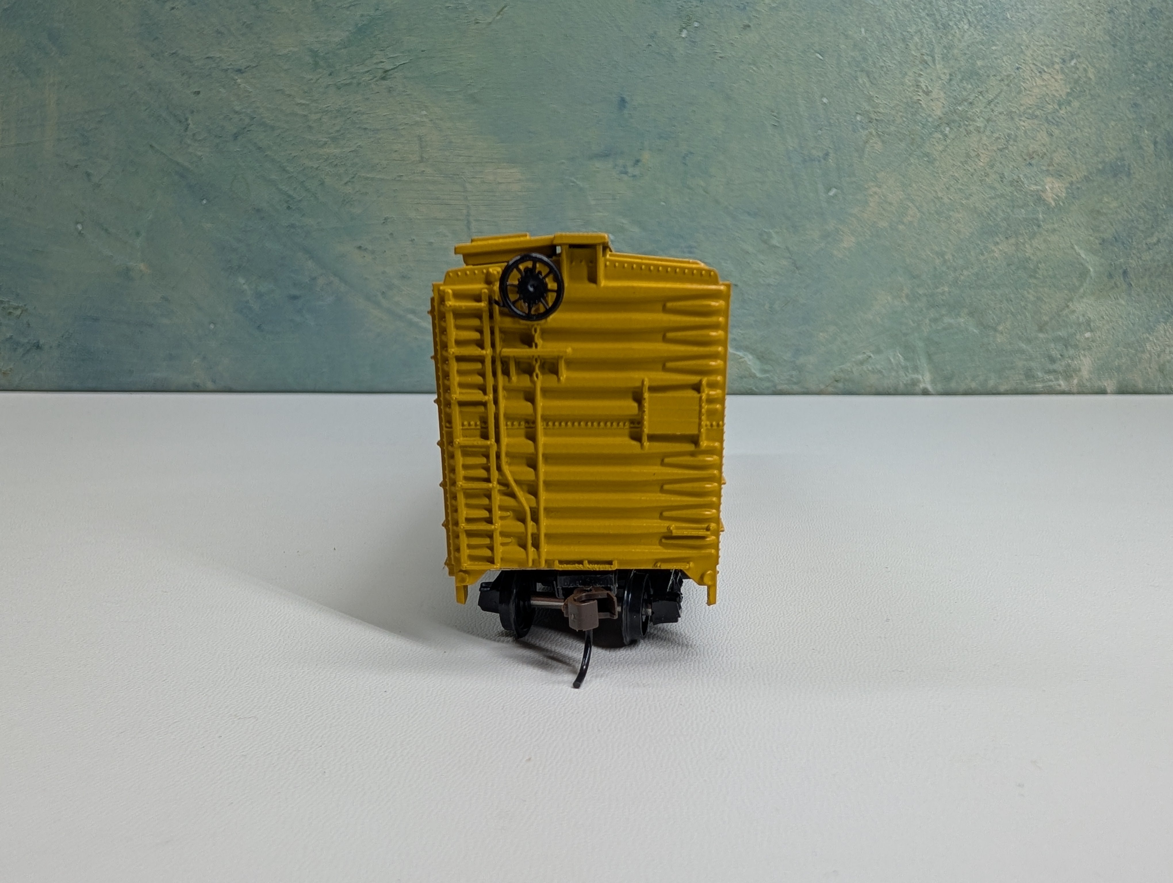 USED Athearn HO Scale 40' Box Car Chessie System C&O #23332 Bev-Bel