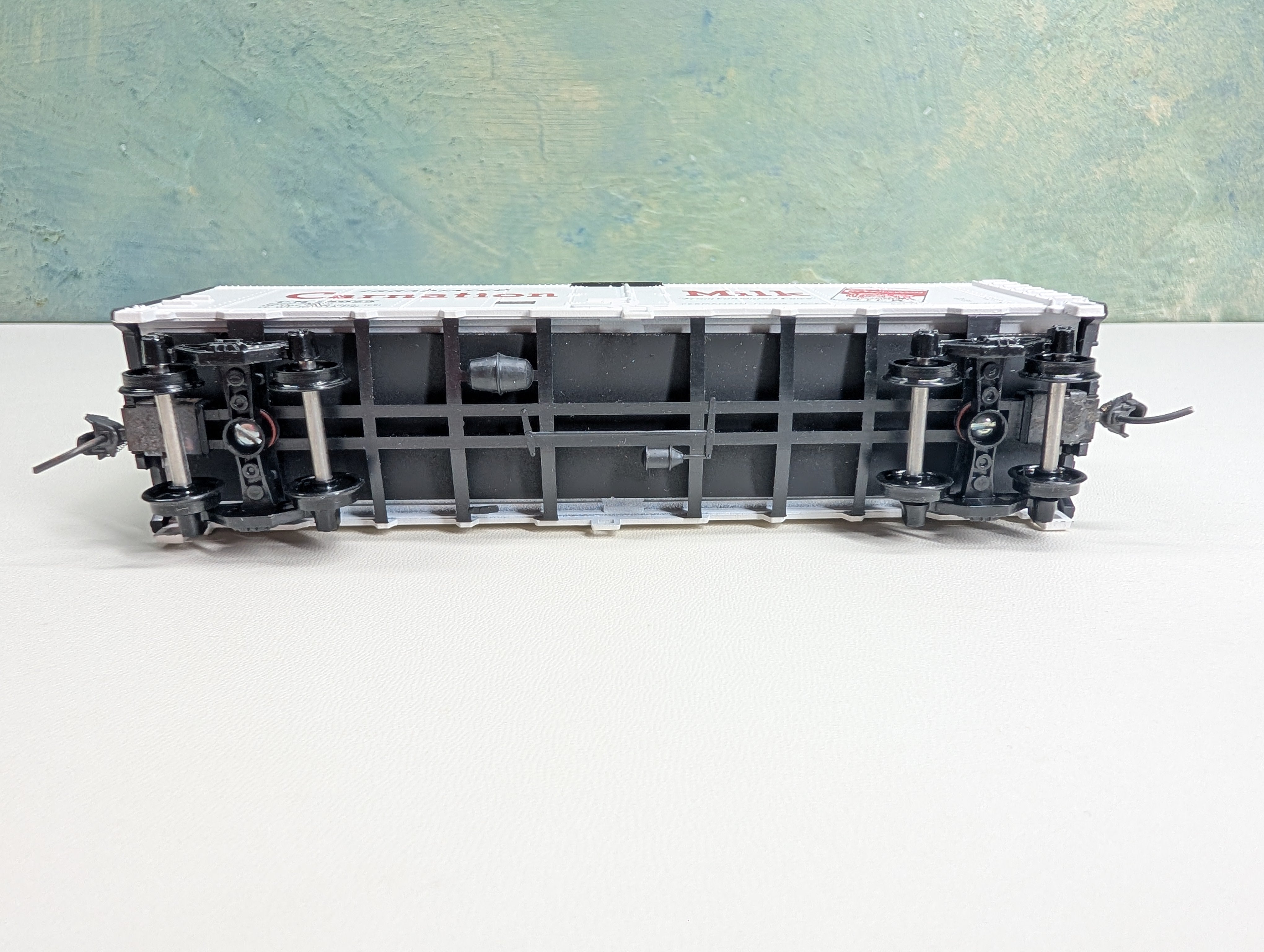 USED Athearn 1602 HO Scale 40' Reefer Box Car Carnation Milk CM #25023