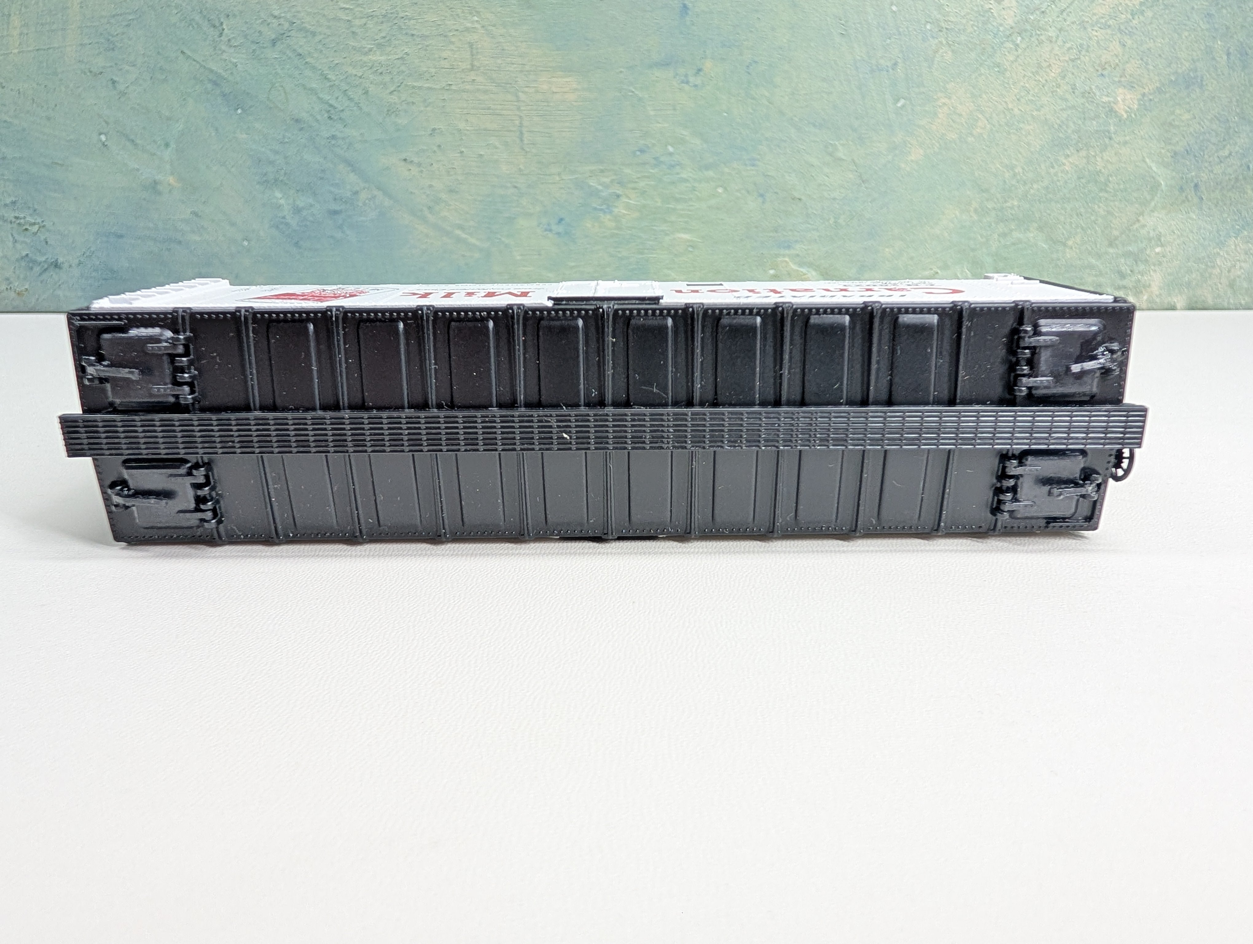 USED Athearn 1602 HO Scale 40' Reefer Box Car Carnation Milk CM #25023