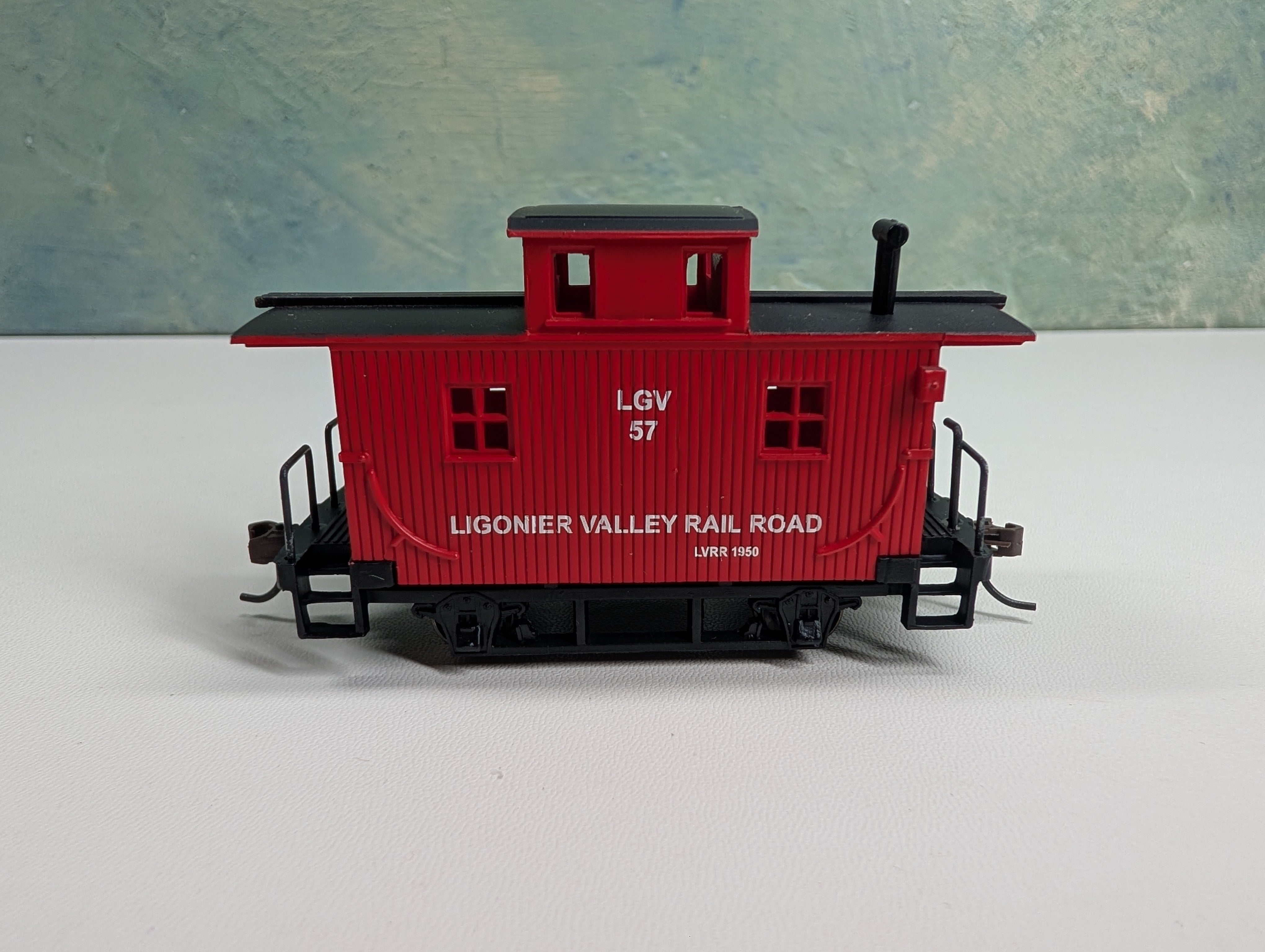 USED Bachmann 18437 HO Scale Silver Series Bobber Caboose Ligonier Valley LGV #57 Metal Wheels