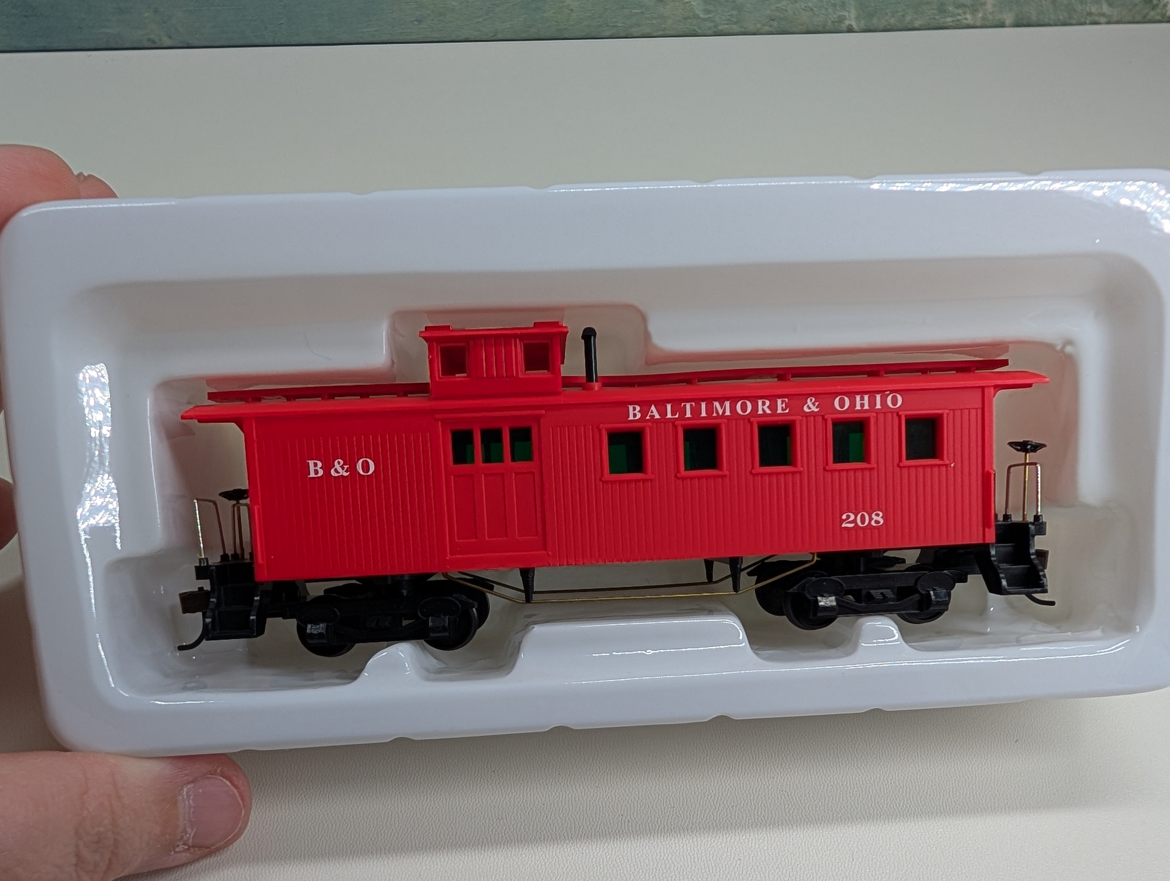 USED Mantua 725025 HO Scale OT Wood Caboose Long Baltimore and Ohio #208
