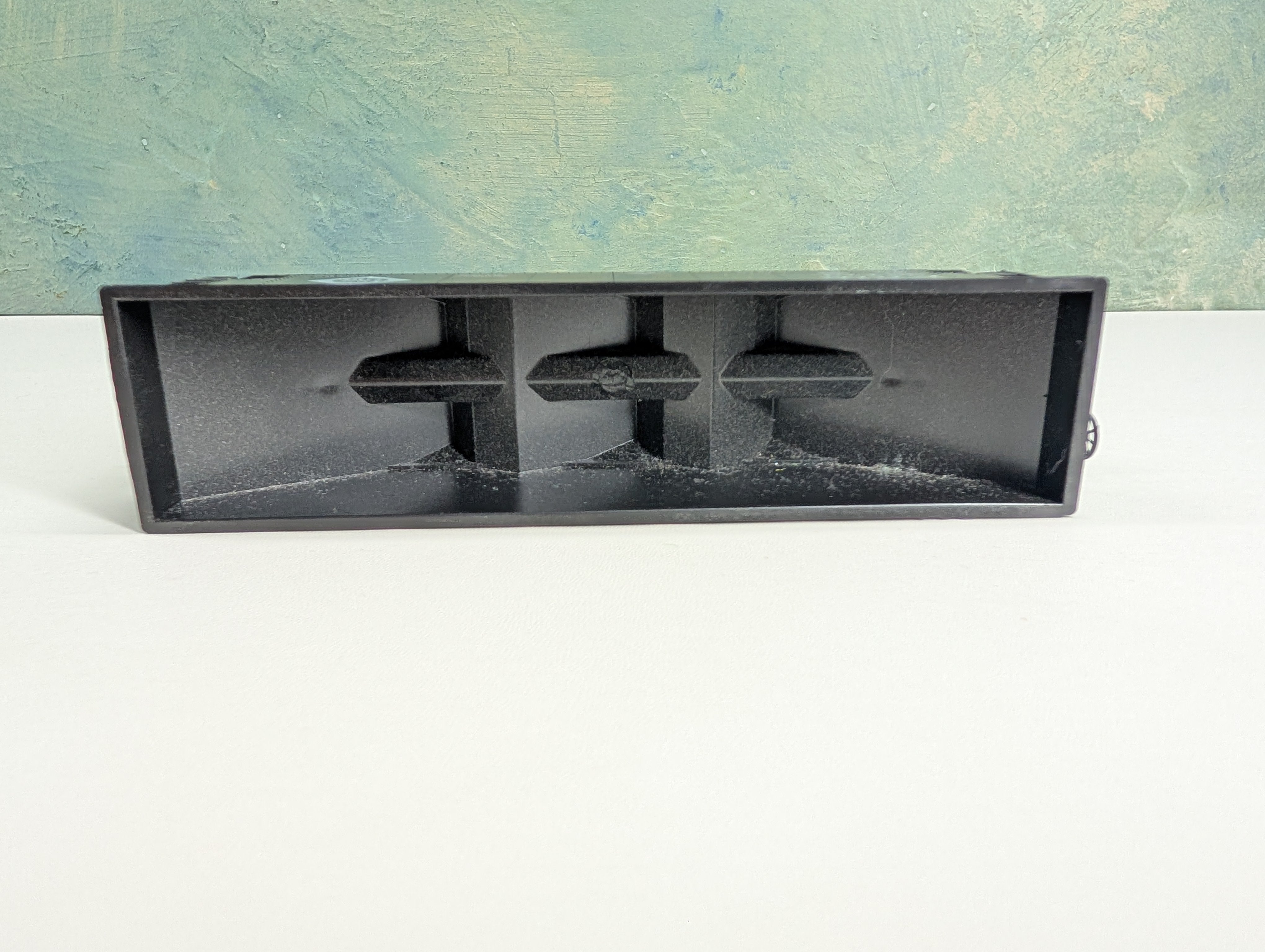 USED Roundhouse HO Scale 3 Bay Rib Side Hopper Erie #38443