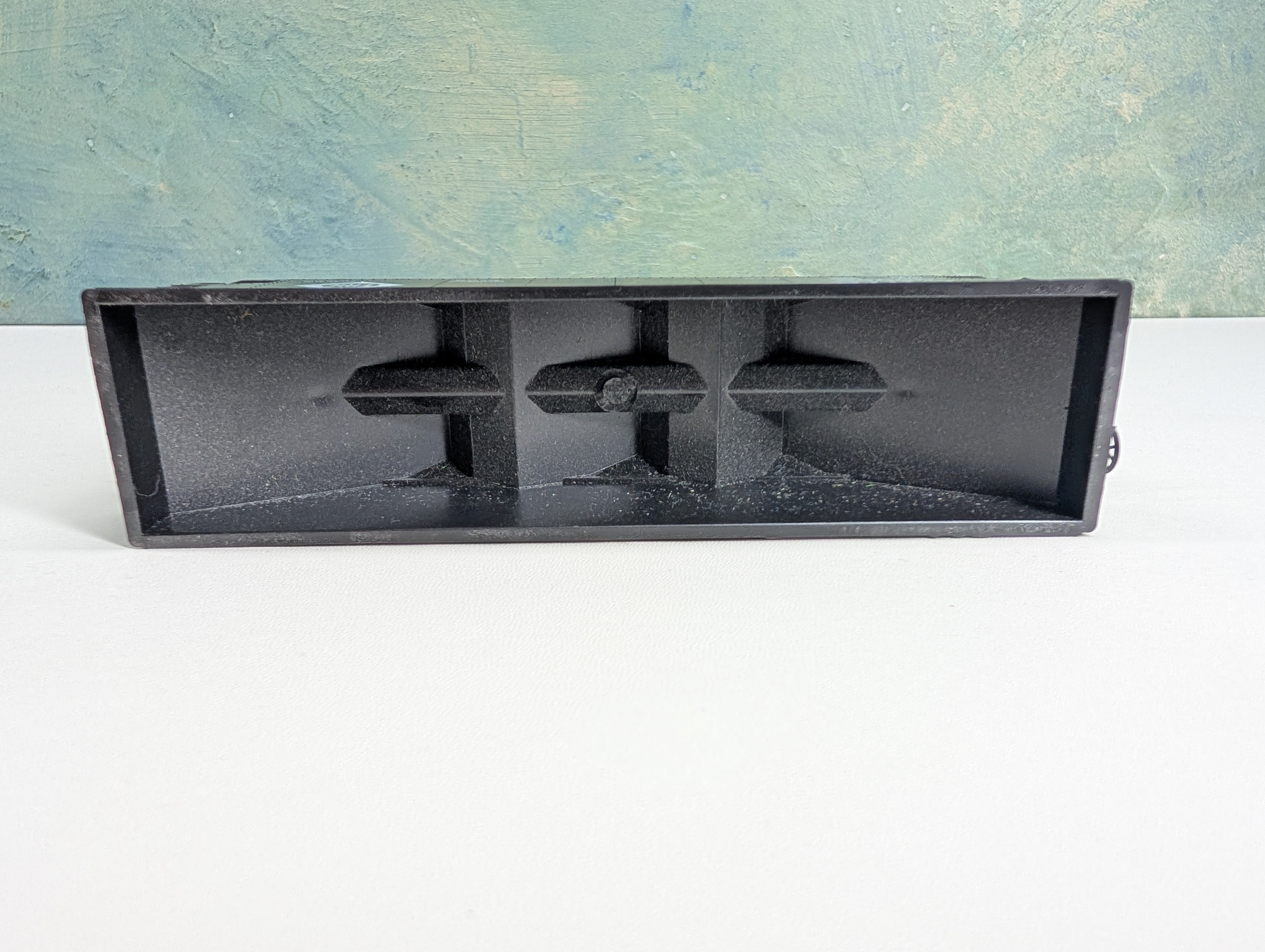 USED Roundhouse HO Scale 3 Bay Rib Side Hopper Erie #38968