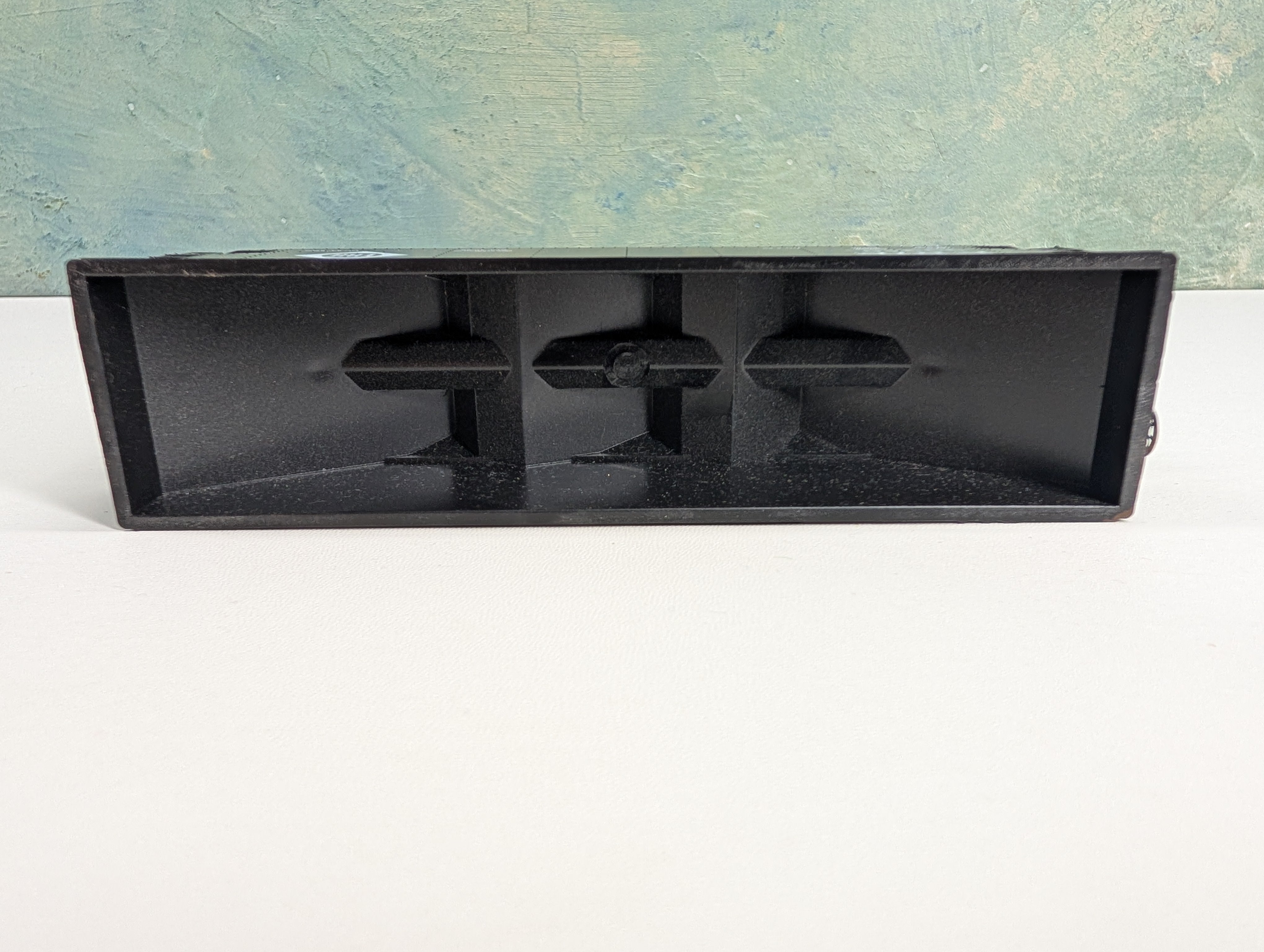 USED Roundhouse HO Scale 3 Bay Rib Side Hopper Erie #38376