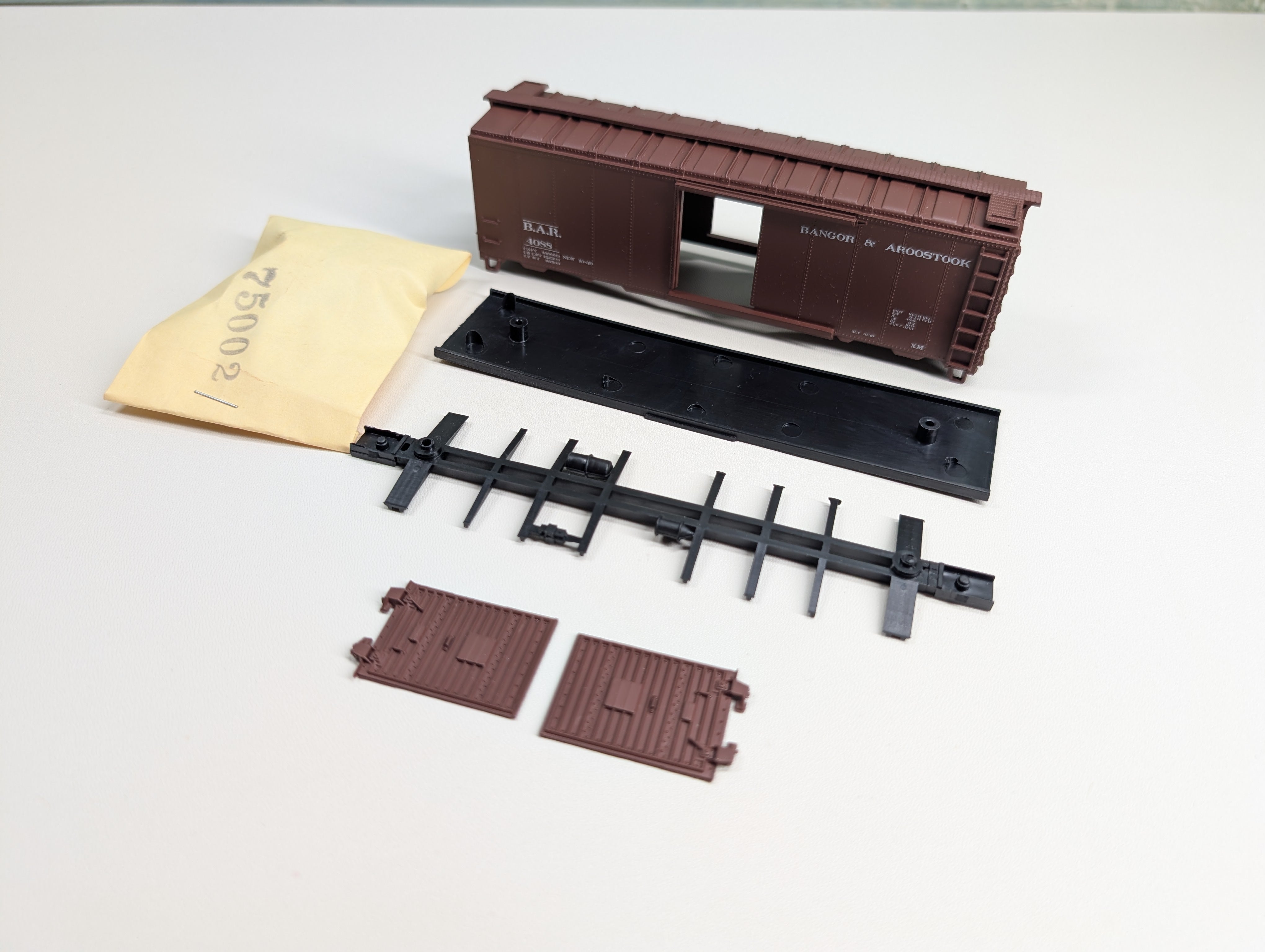 USED Athearn HO Scale 40' Box Car Bangor and Aroostook BAR #4088 KIT