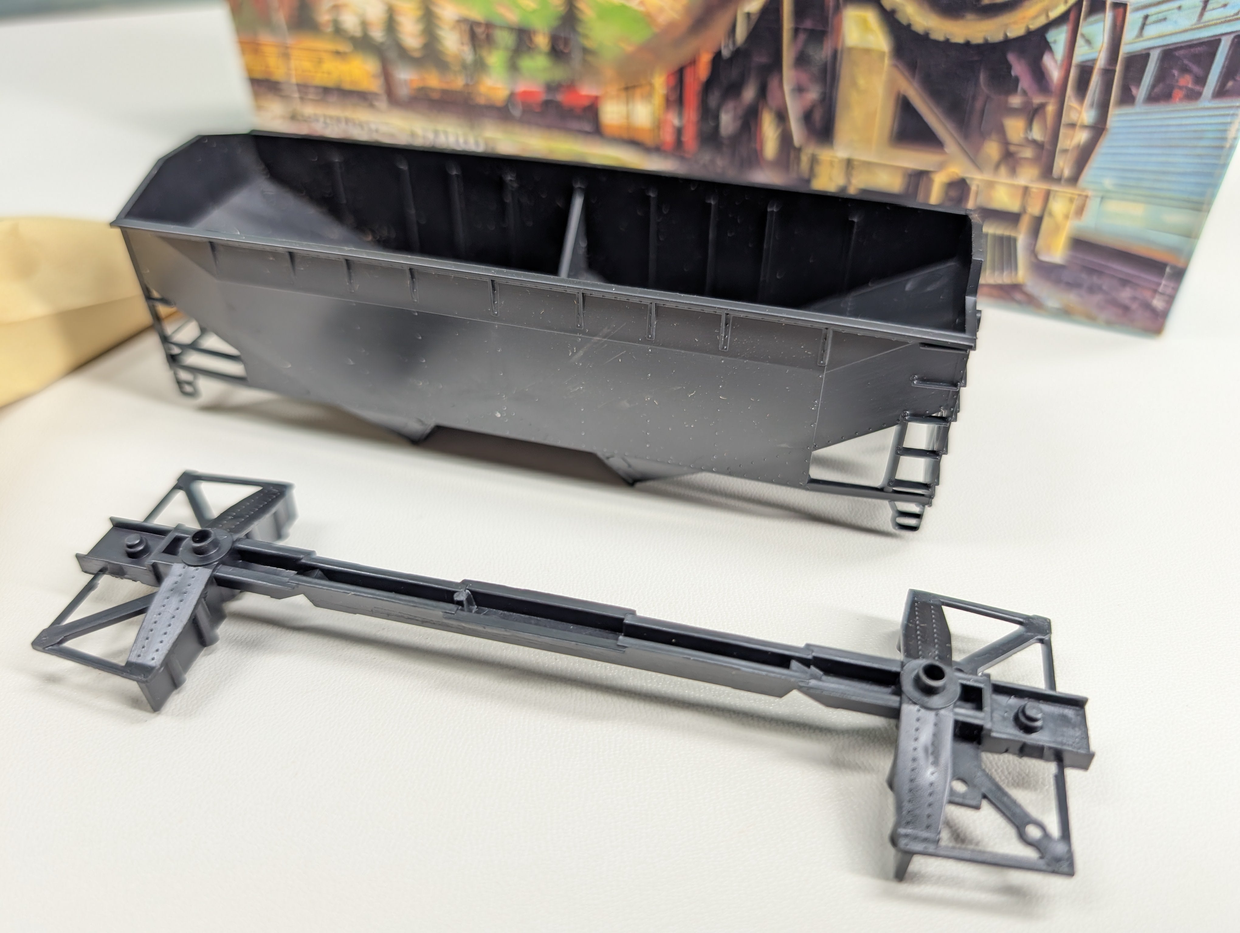 USED Athearn 5400 HO Scale 2 Bay 34' Offset Side Hopper Undecorated KIT