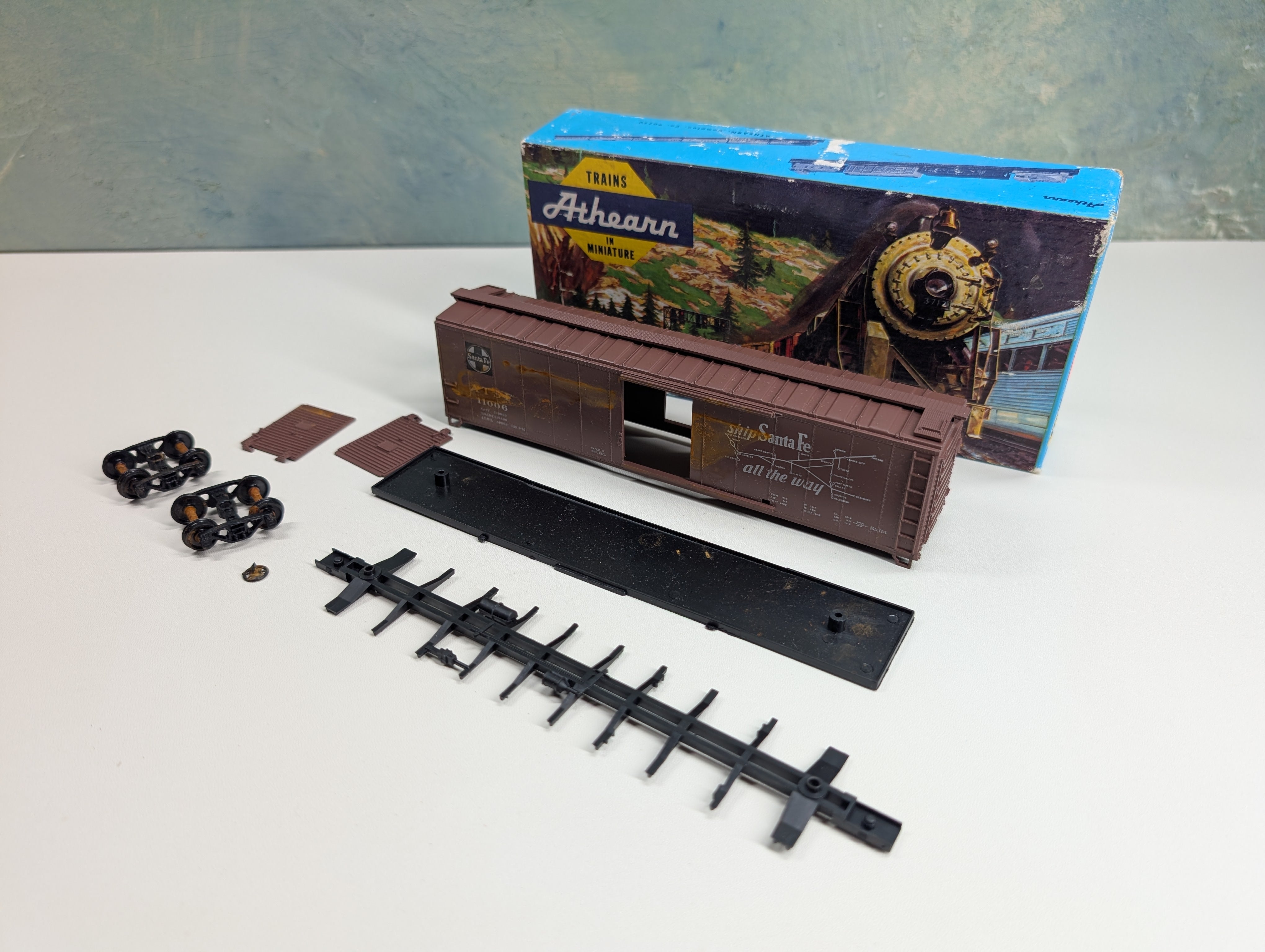 USED Athearn HO Scale 50' SD Box Car Santa Fe ATSF #11006 Rough KIT