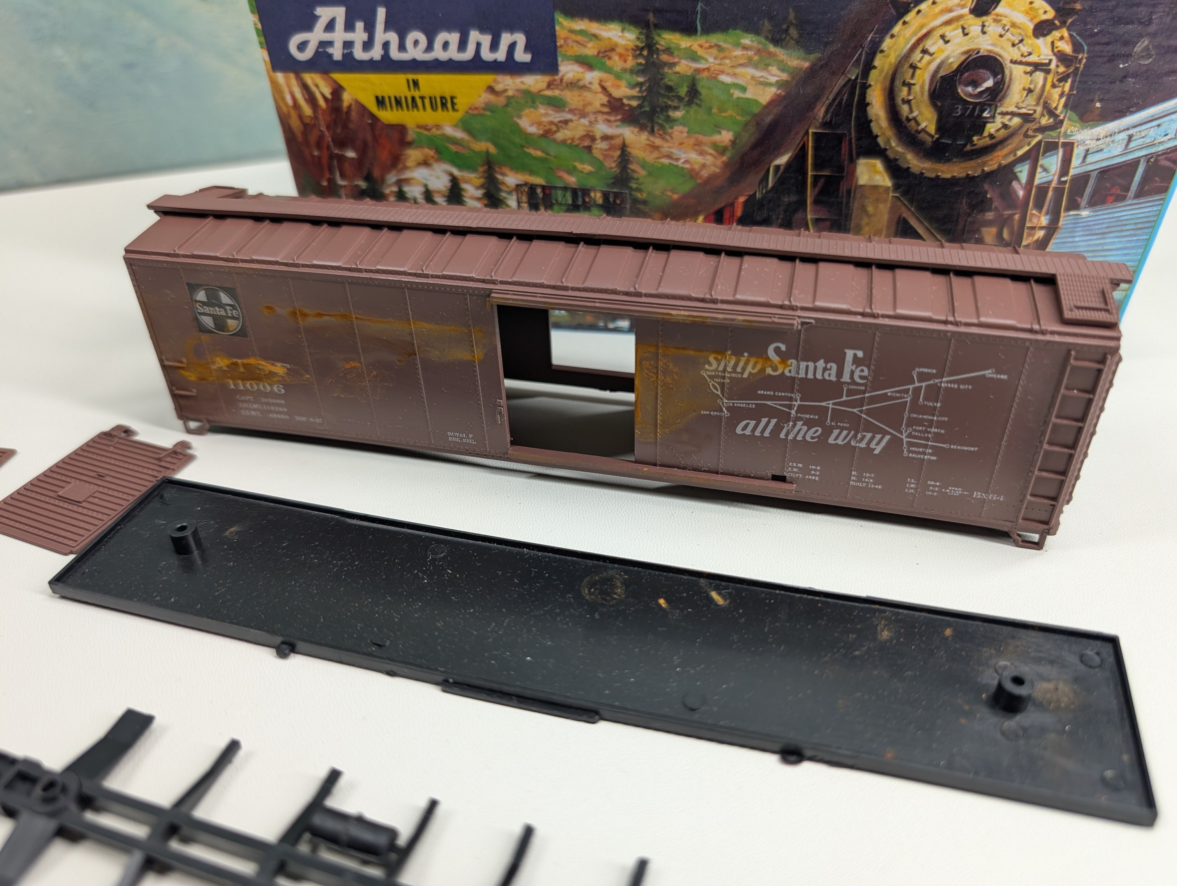 USED Athearn HO Scale 50' SD Box Car Santa Fe ATSF #11006 Rough KIT