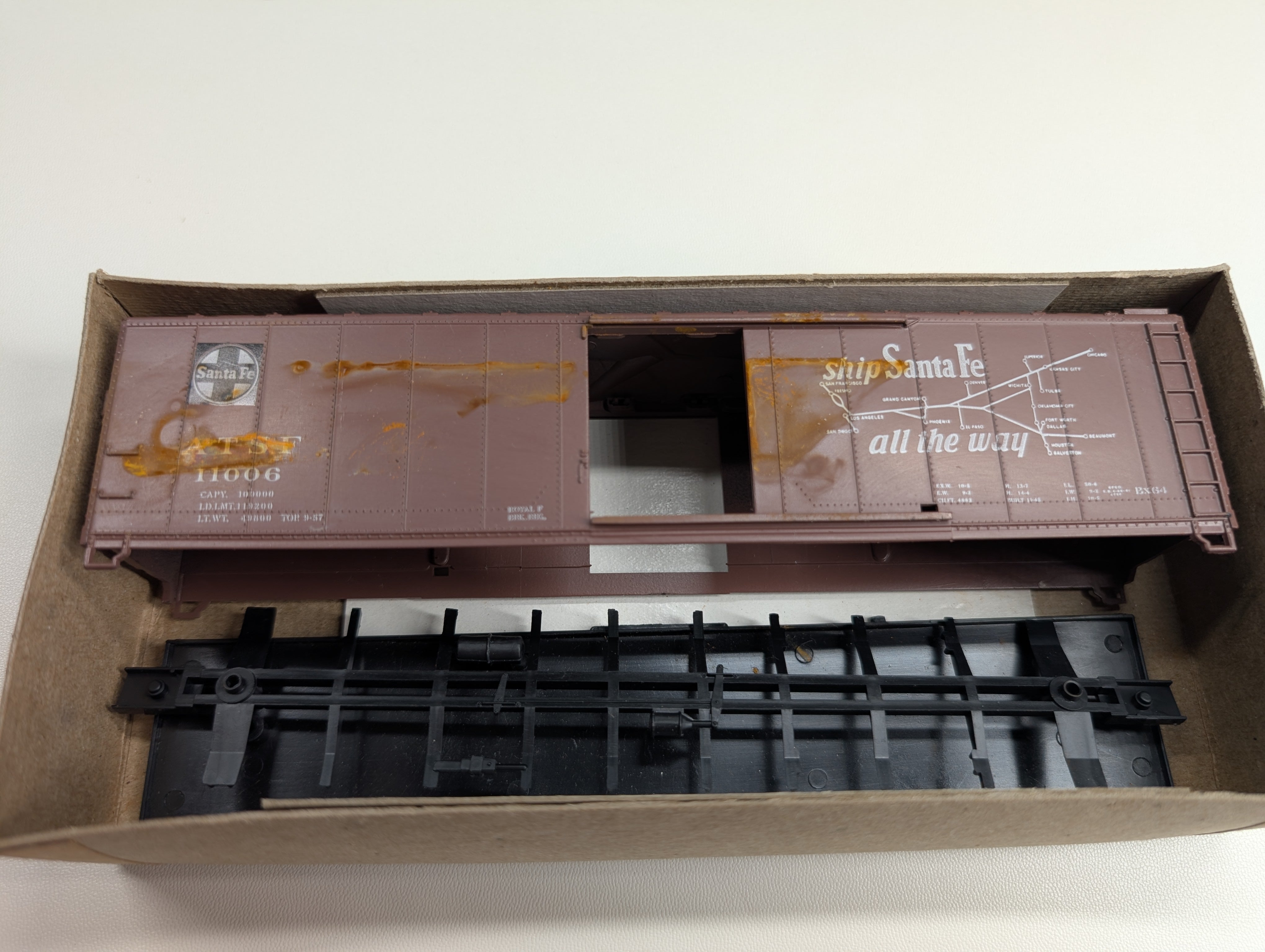 USED Athearn HO Scale 50' SD Box Car Santa Fe ATSF #11006 Rough KIT