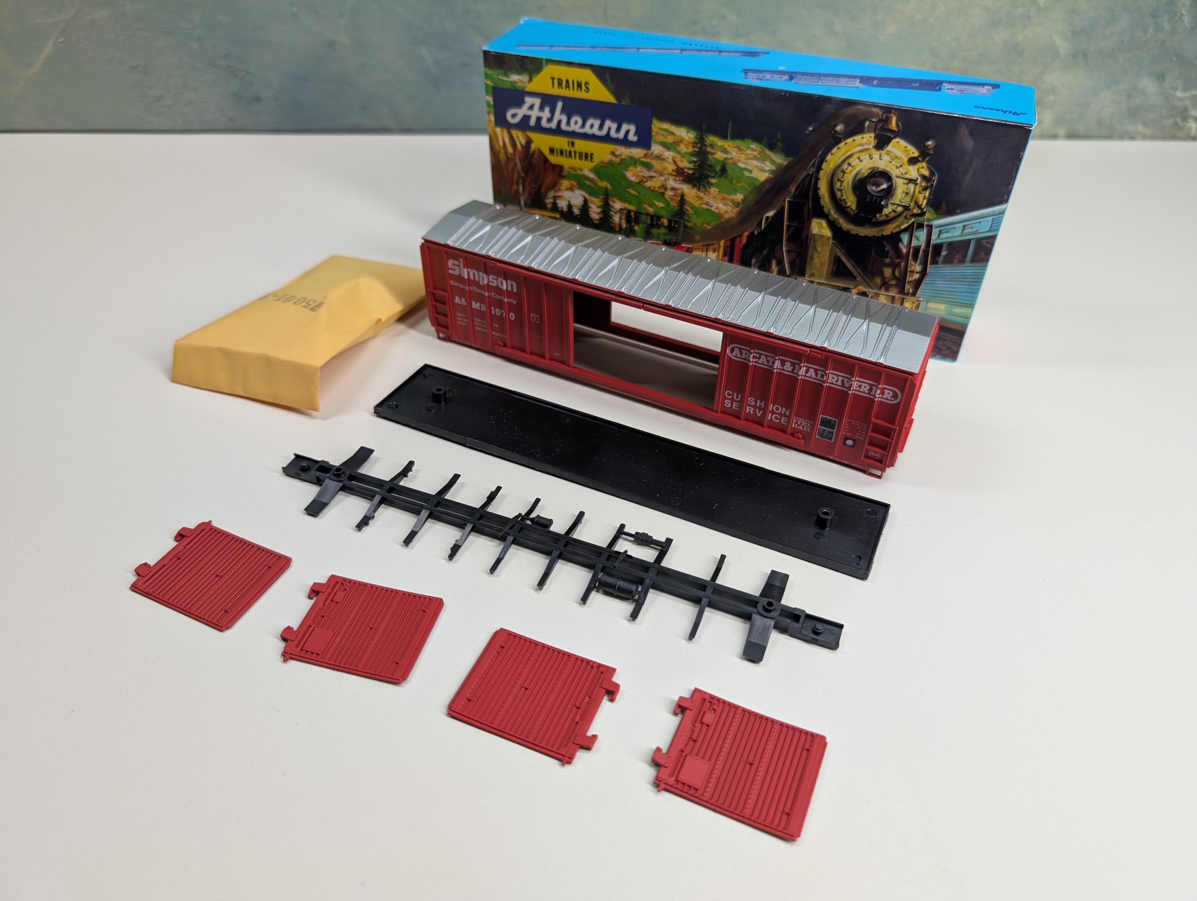 USED Athearn HO Scale 50' Railbox Type DD Box Car Simpson Timber A&MR #1070 KIT