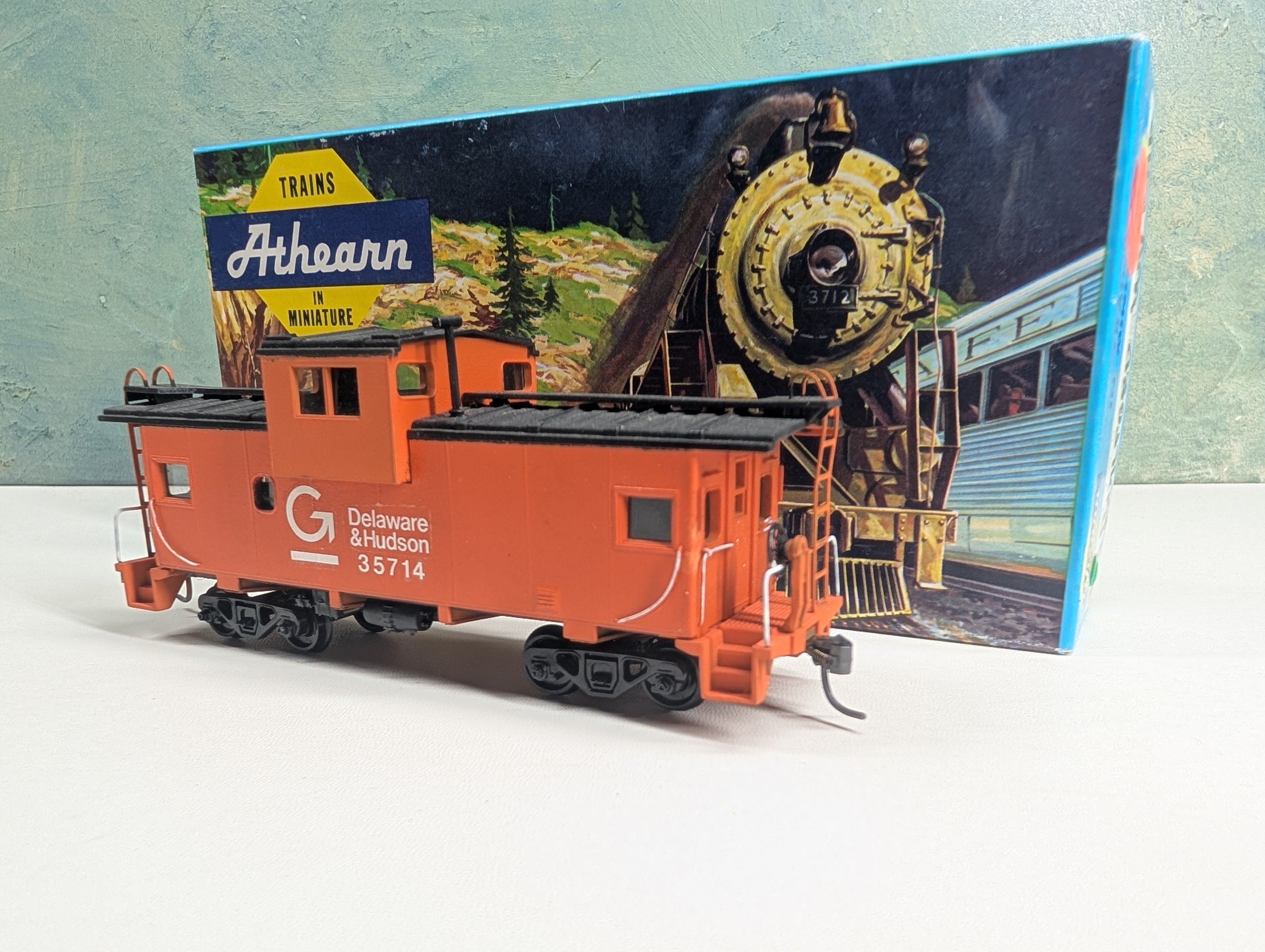 USED Athearn HO Scale Wide Vision Caboose Guilford D&H #35714 Custom Decals