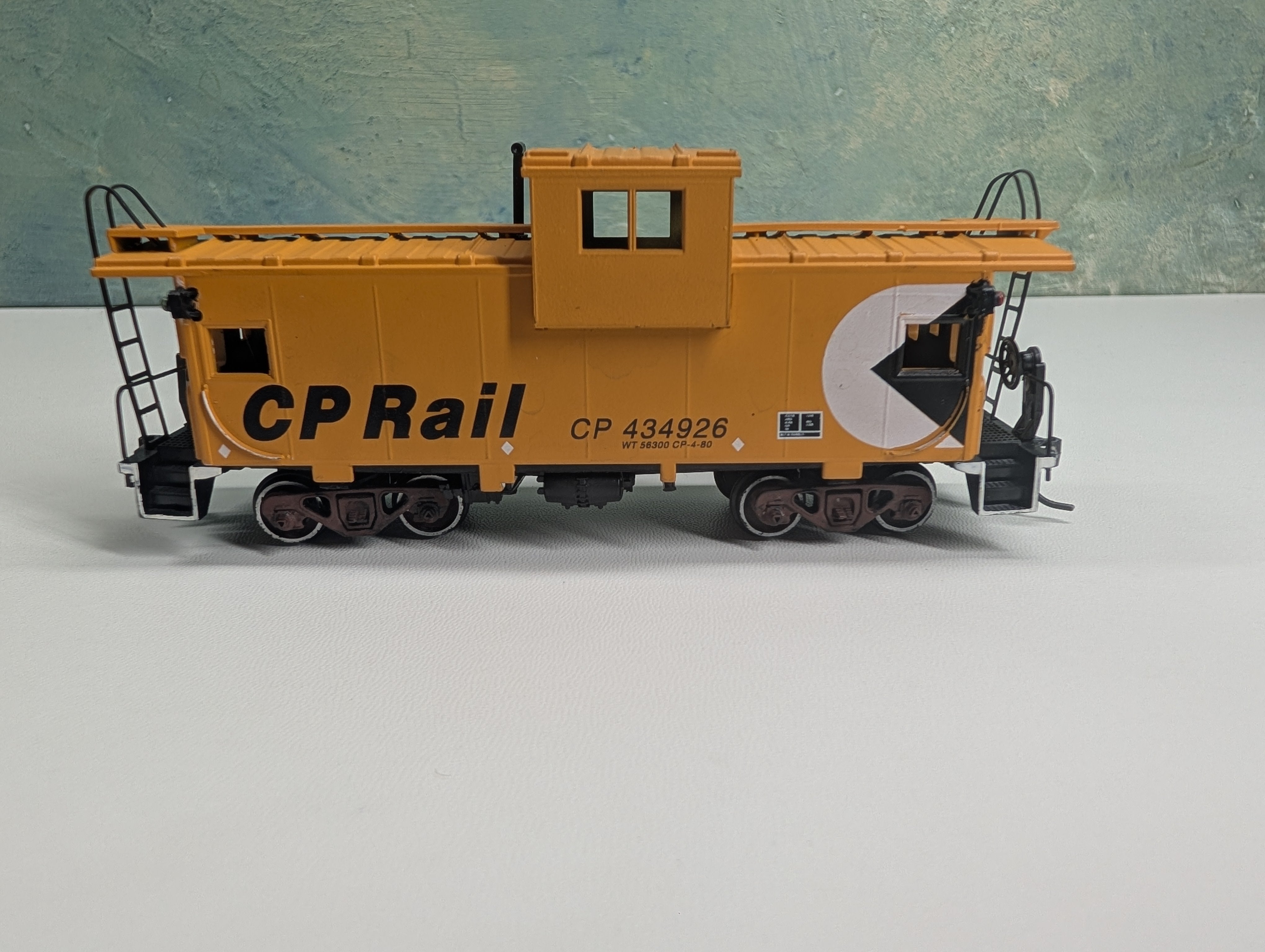 USED Athearn HO Scale Wide Vision Caboose Canadian Pacific CP #434926