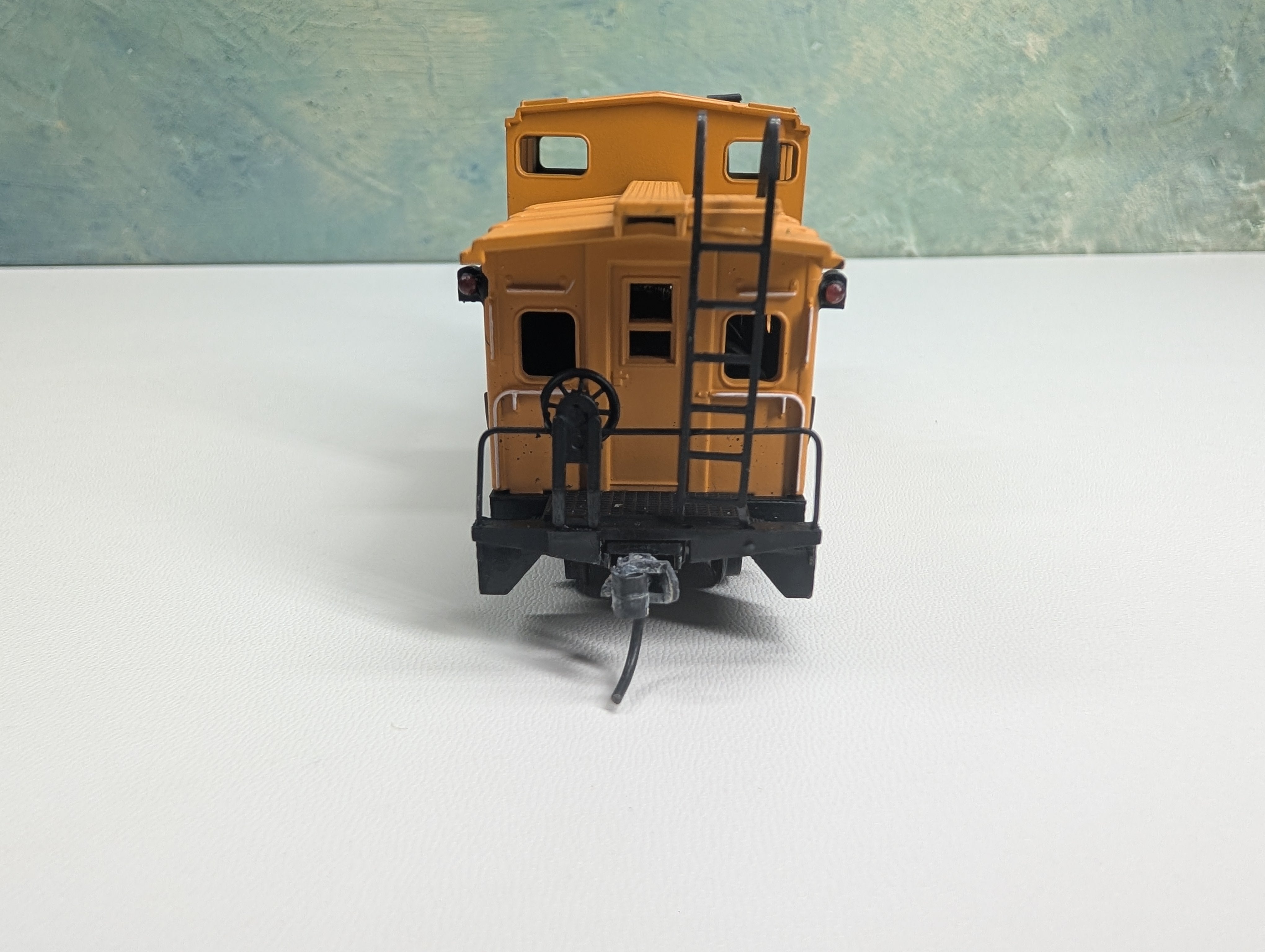USED Athearn HO Scale Wide Vision Caboose Canadian Pacific CP #434926