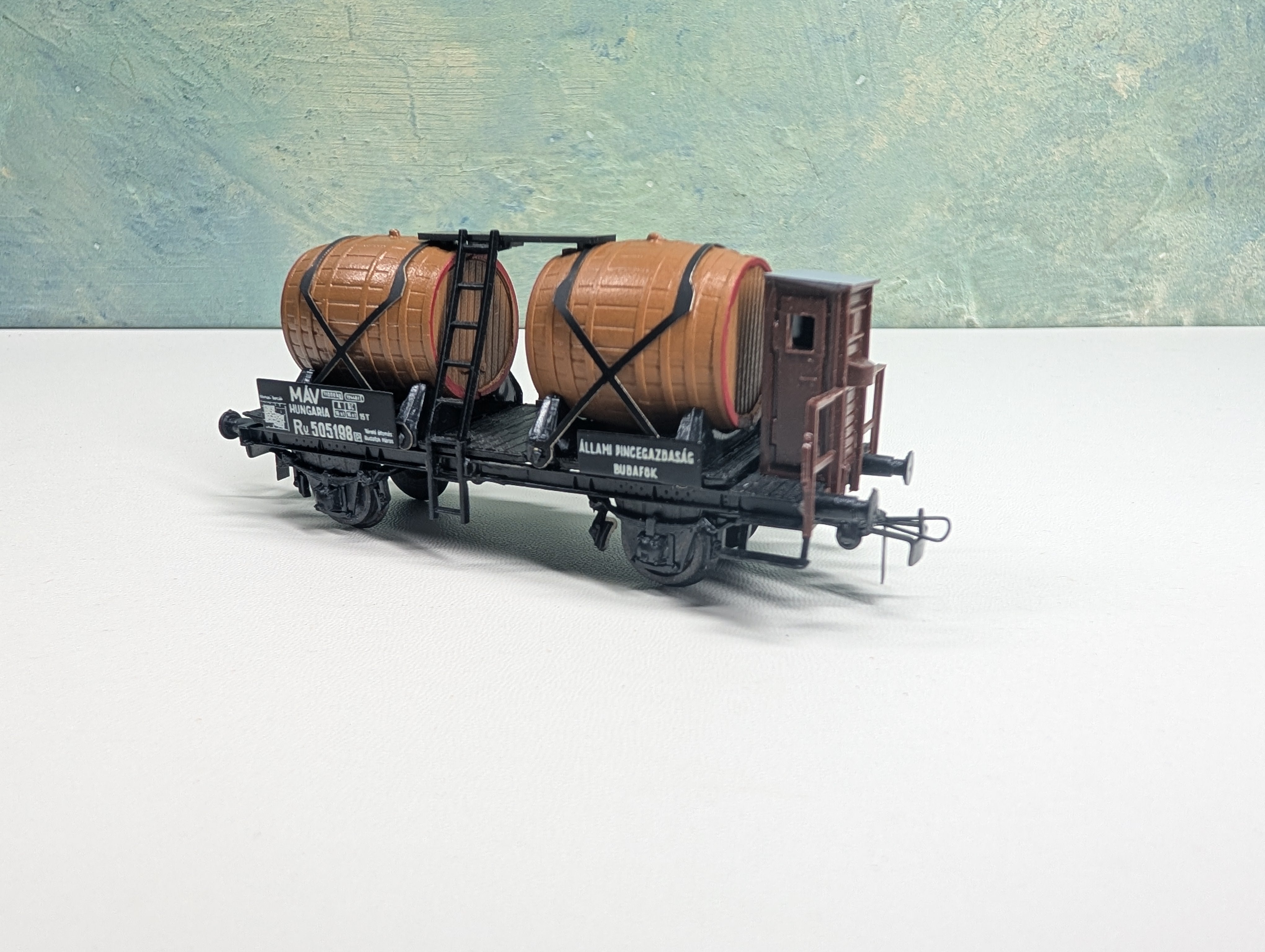 USED Sachsenmodelle 16019 HO Scale MAV Hungarian Wine Barrel Car #505198P