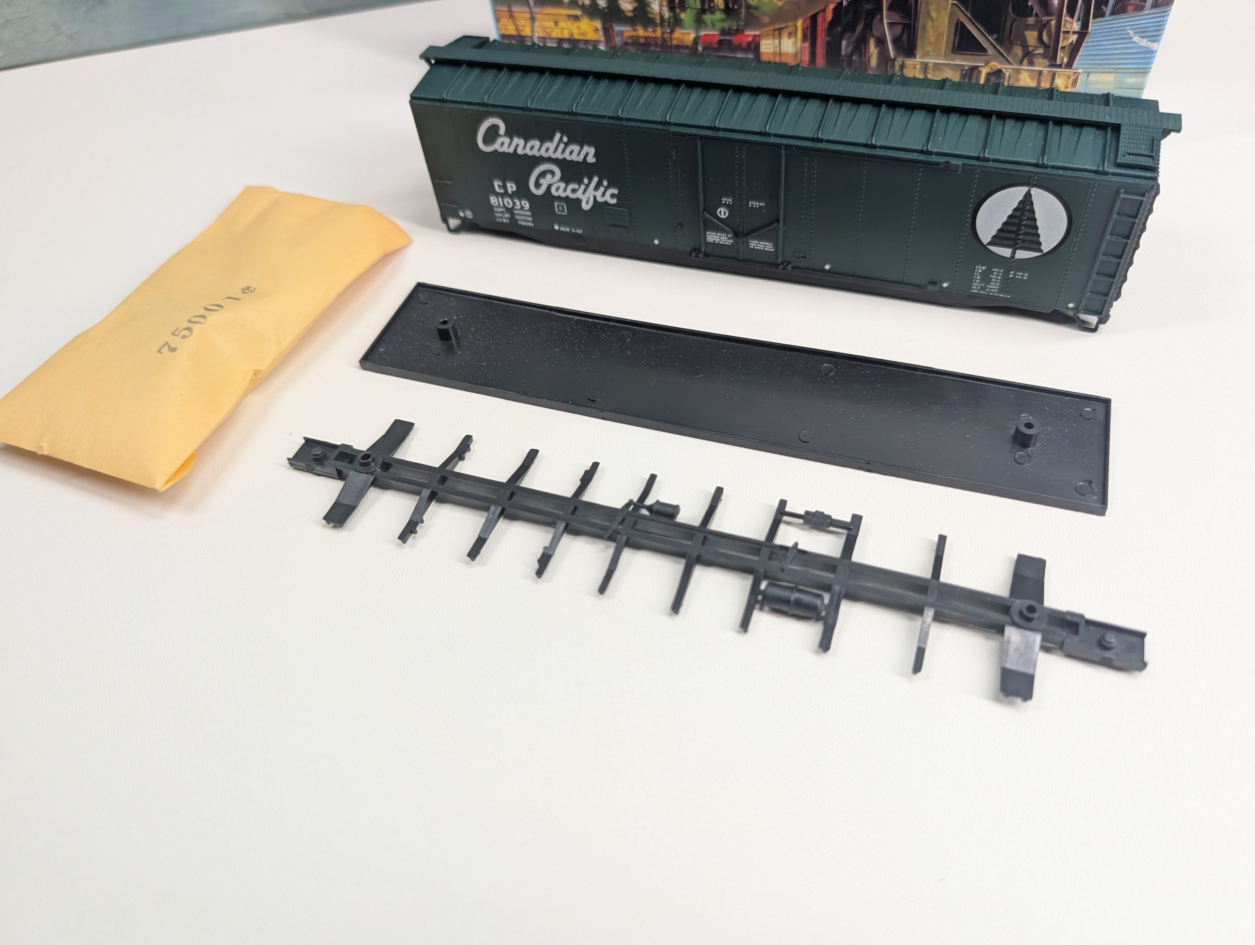 USED Athearn HO Scale 50' PD Box Car Canadian Pacific CP #81039 KIT