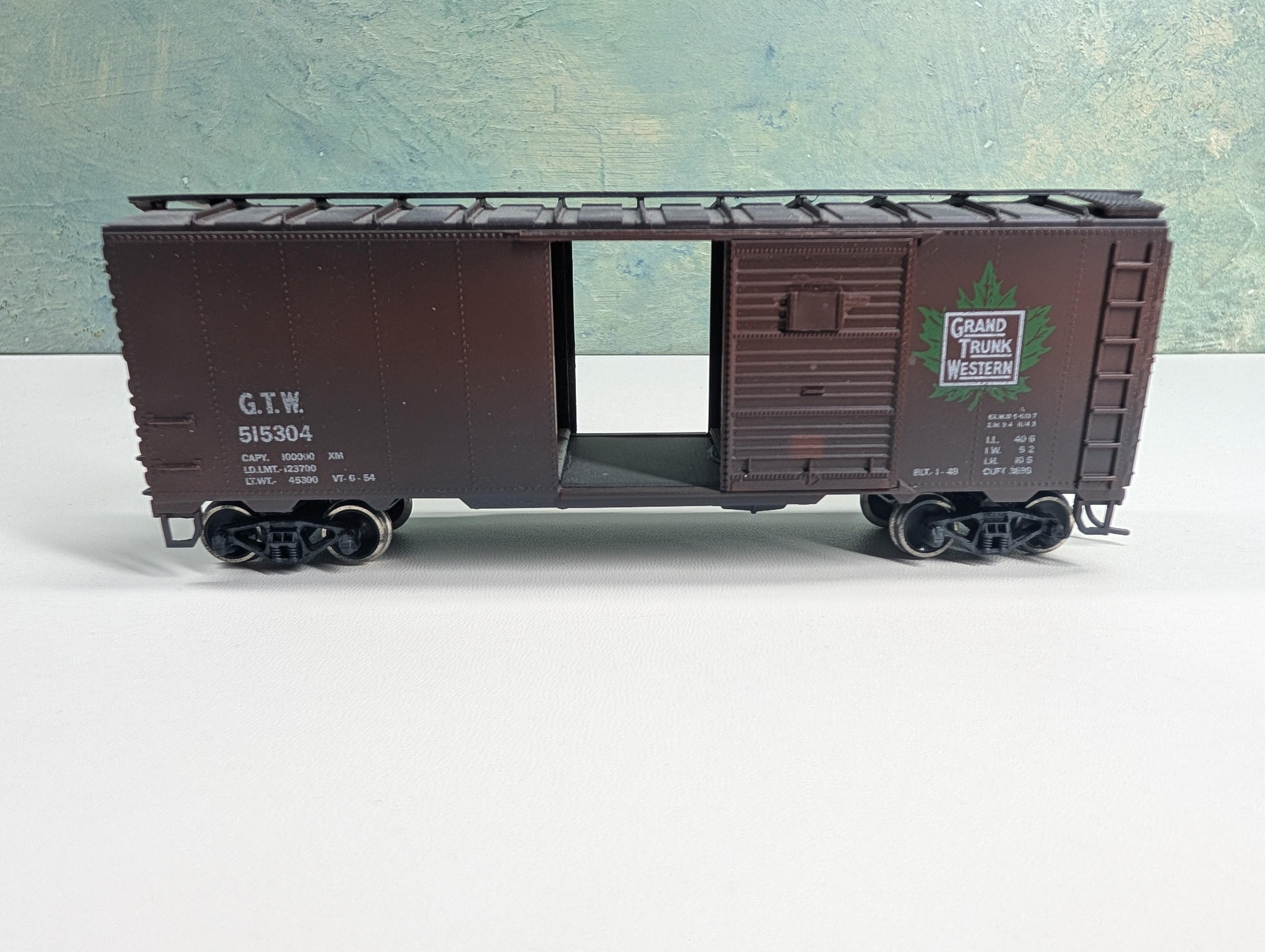 USED C&BT SHOPS HO Scale 40' Box Car Grand Trunk Western GTW #515304 Weathered, Metal Wheels