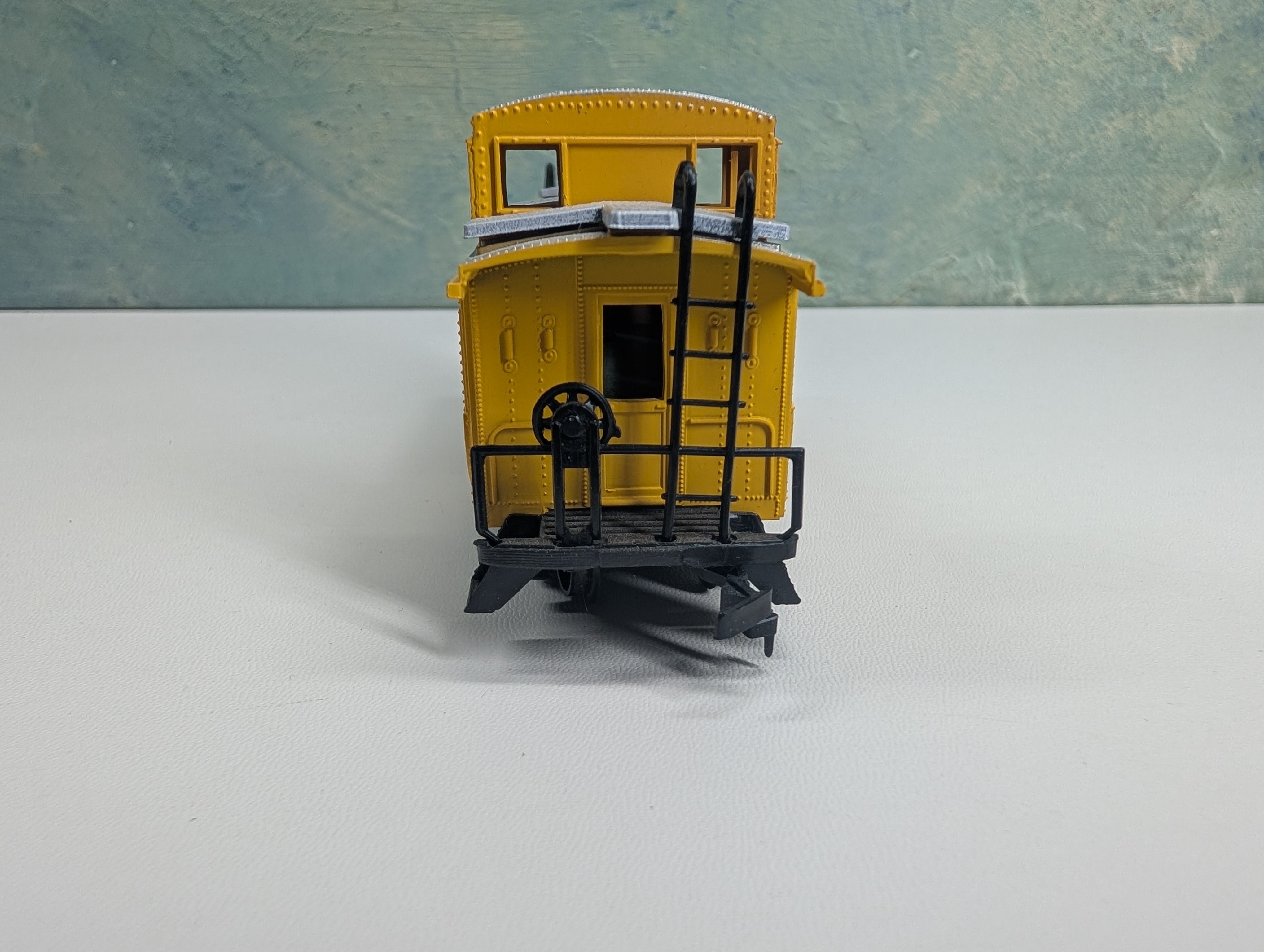 USED Bachmann HO Scale Caboose Chessie System B&O #C-3966