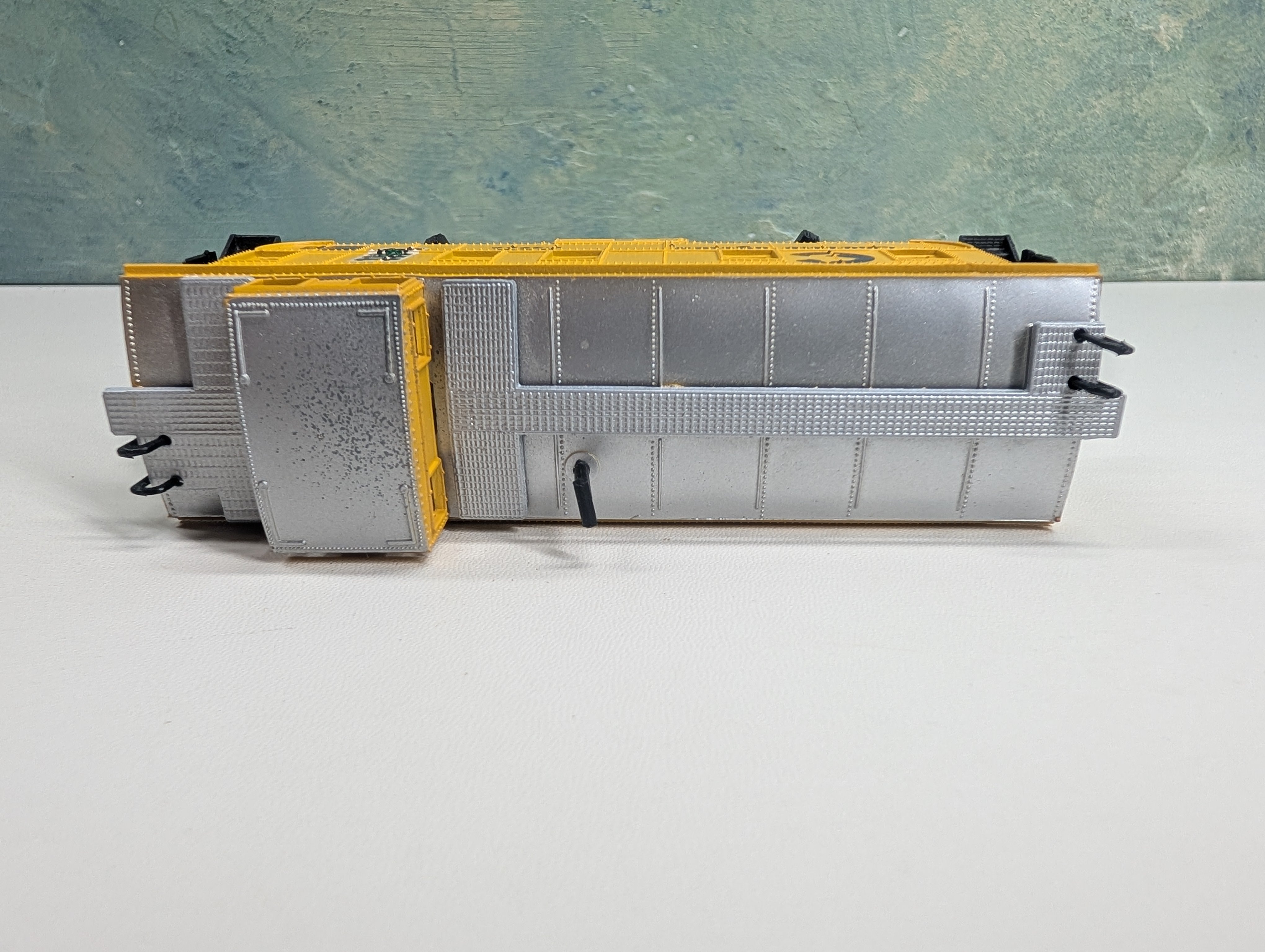 USED Bachmann HO Scale Caboose Chessie System B&O #C-3966