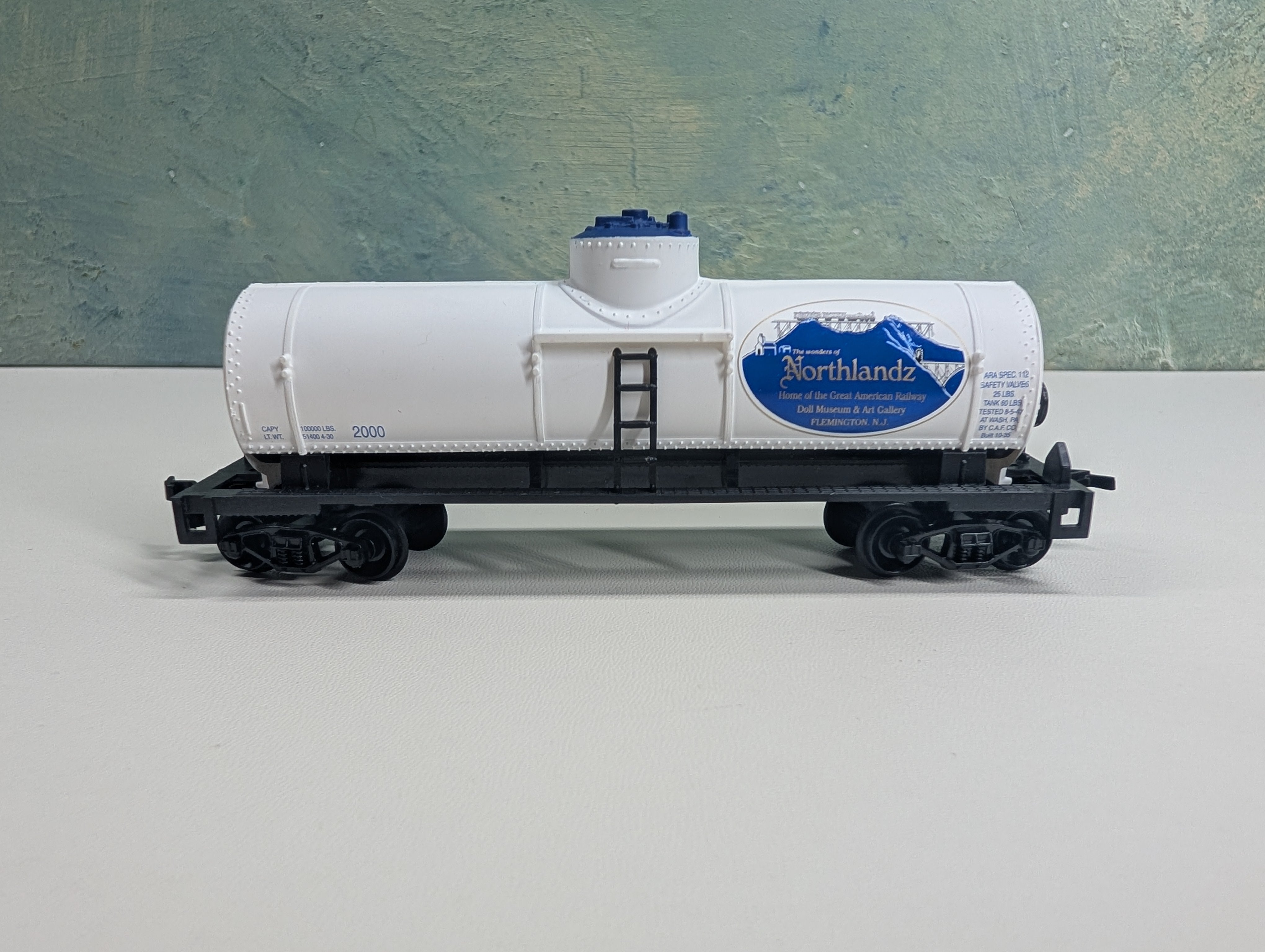USED Life-Like HO Scale Single Dome Tank Car Northlandz