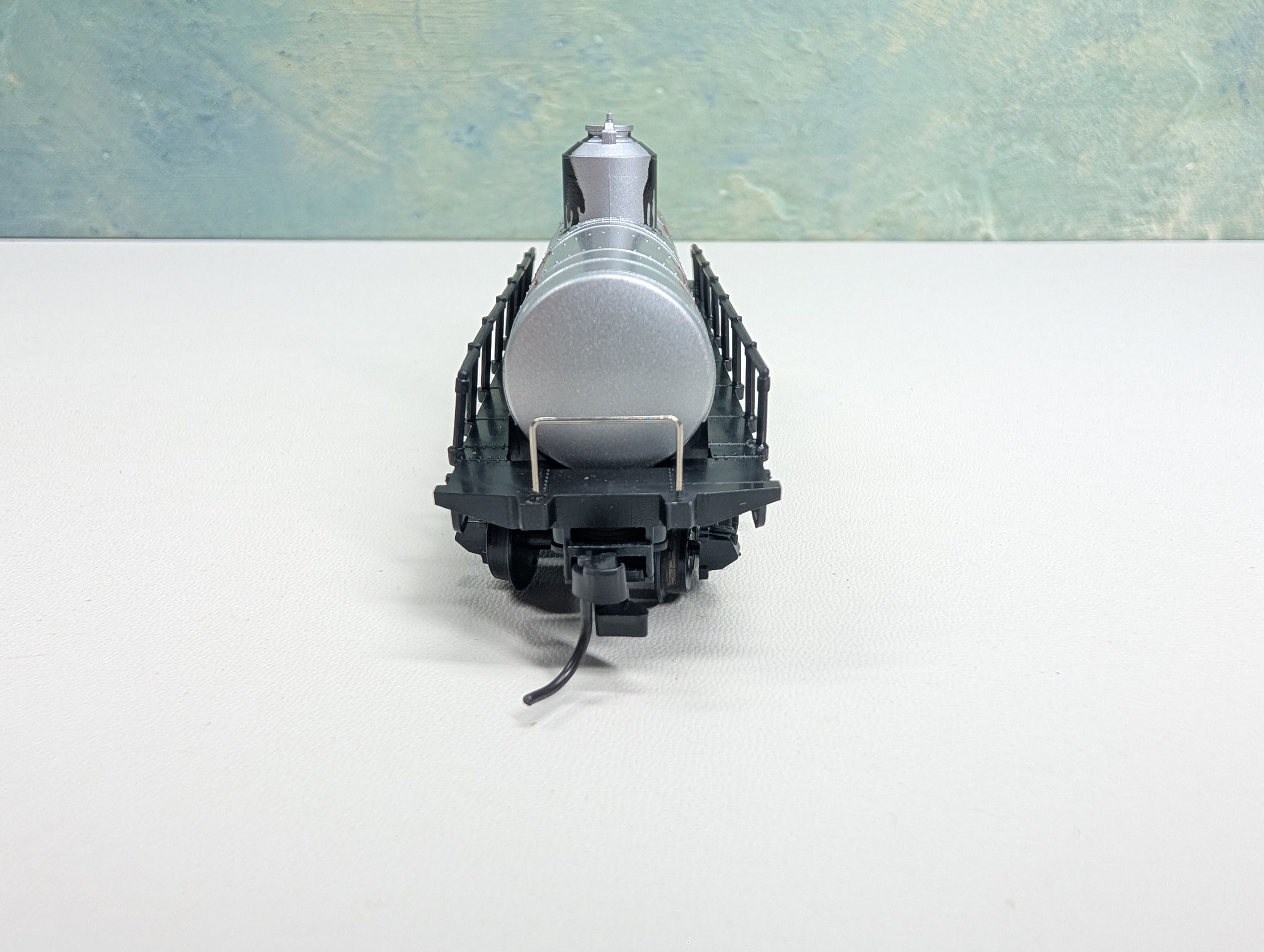 USED AHM HO Scale Old-Time Tank Car Drane Oil Co-Op