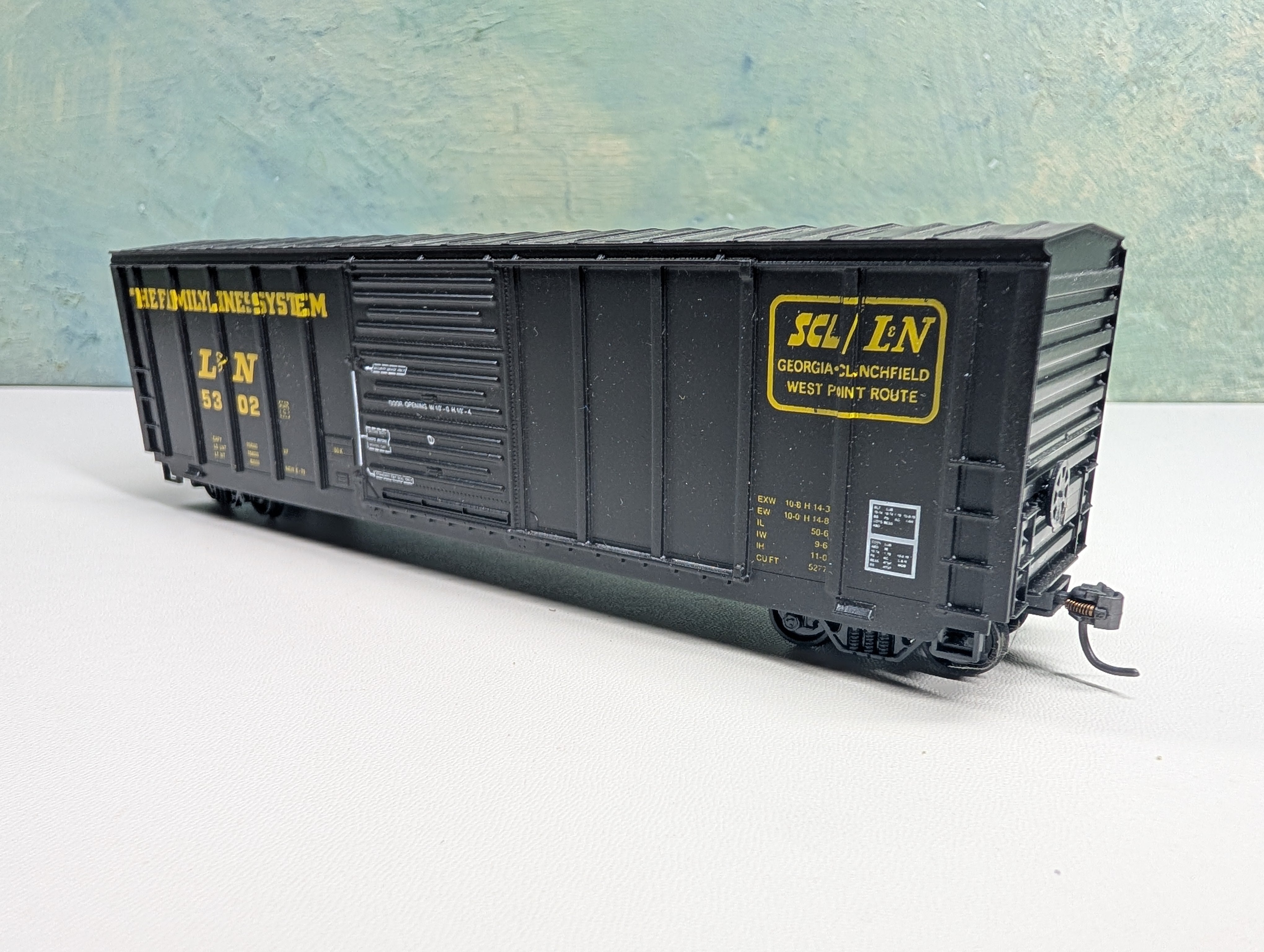 USED Roundhouse HO Scale 50' PS Rib Side Box Car Louisville & Nashville L&N #5302 Family Lines System