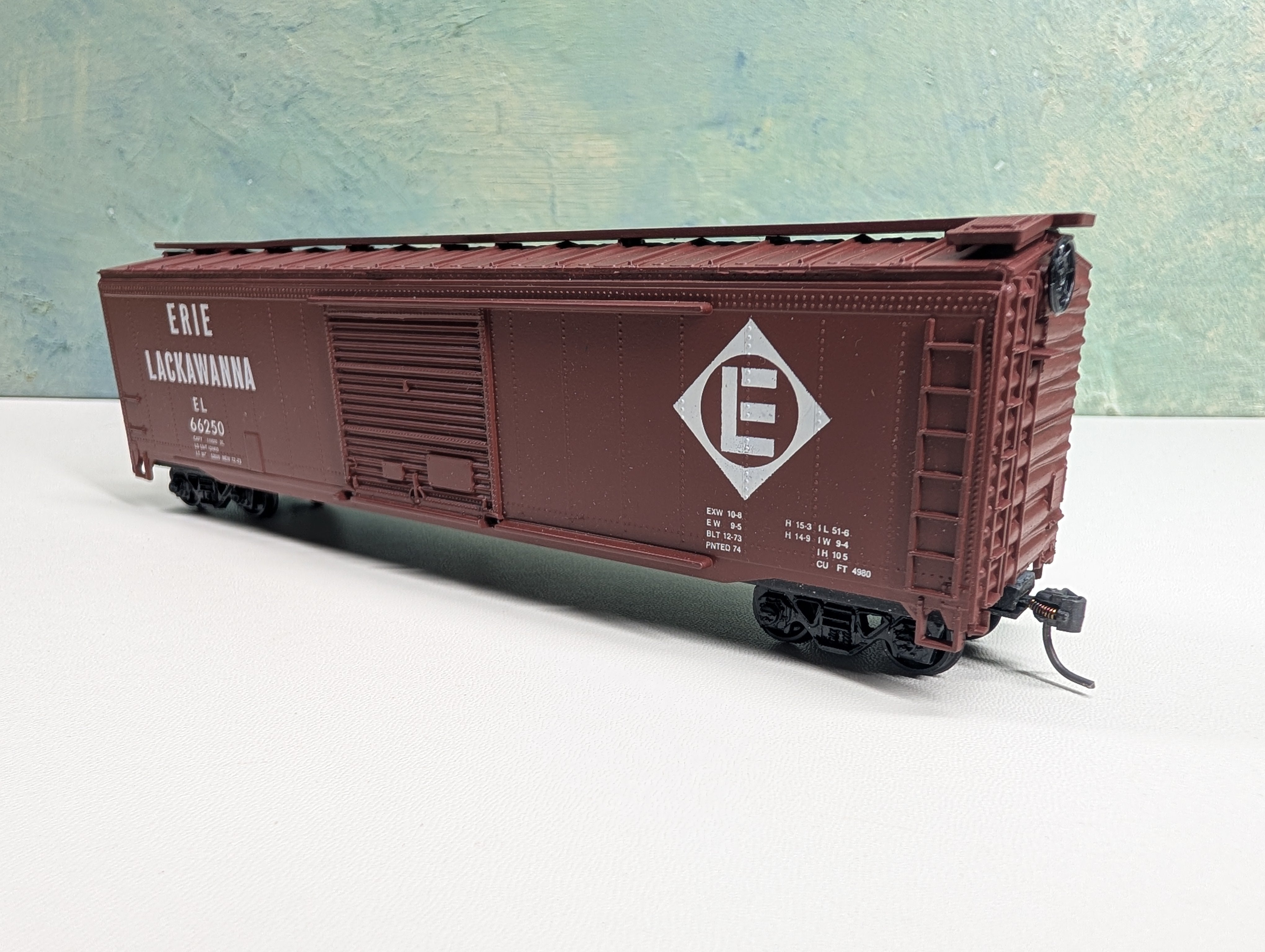 USED Roundhouse HO Scale 50' Box Car Erie Lackawanna EL #66250