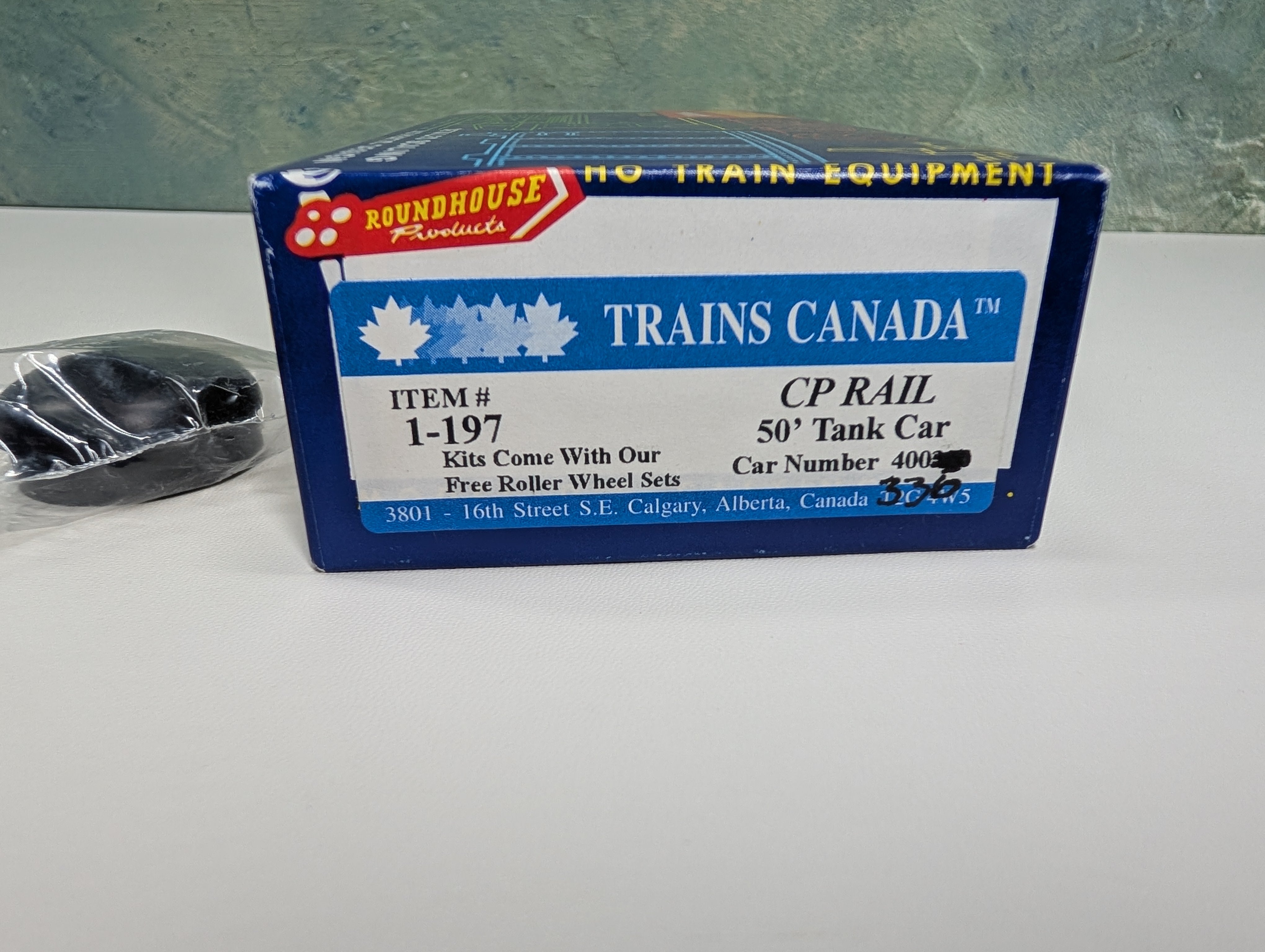 USED Roundhouse HO Scale 50' Tank Car CP Rail #400336 Trains Canada Custom KIT