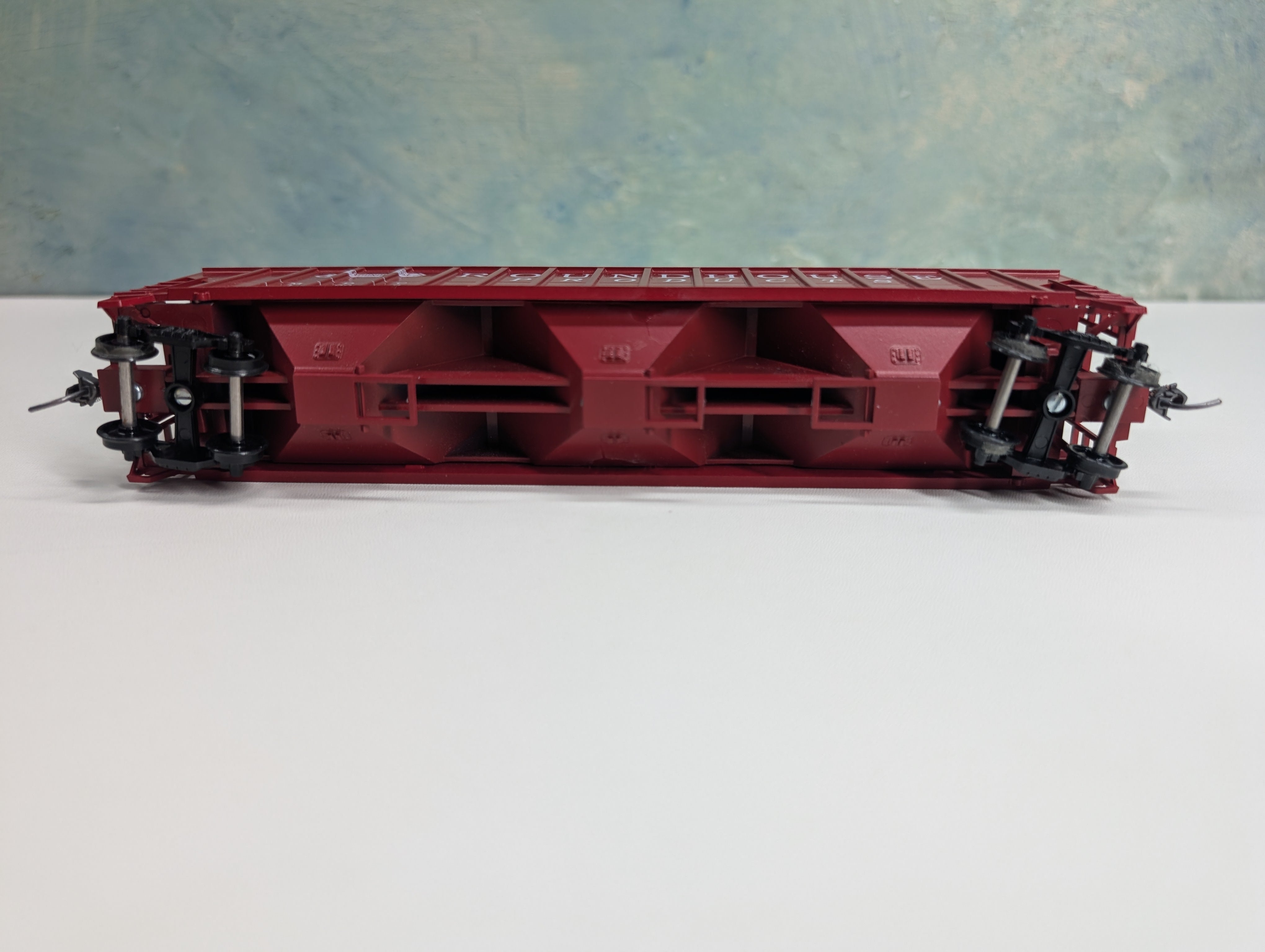 USED Roundhouse 7725 HO Scale 50' FMC Covered Hopper Roundhouse Products MDC #1992