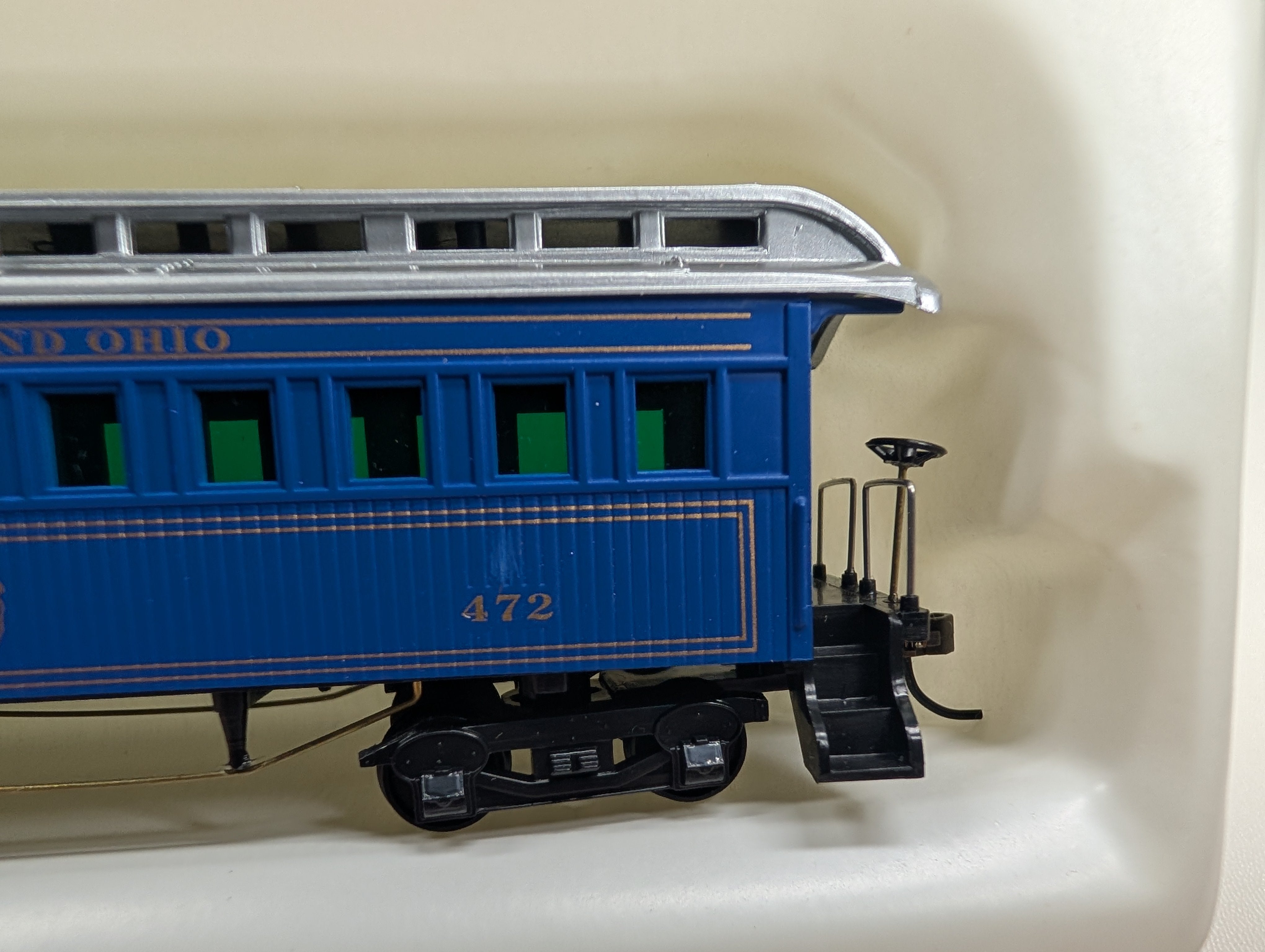 USED Mantua HO Scale 1890 Coach Wooden Passenger Car Baltimore and Ohio #472