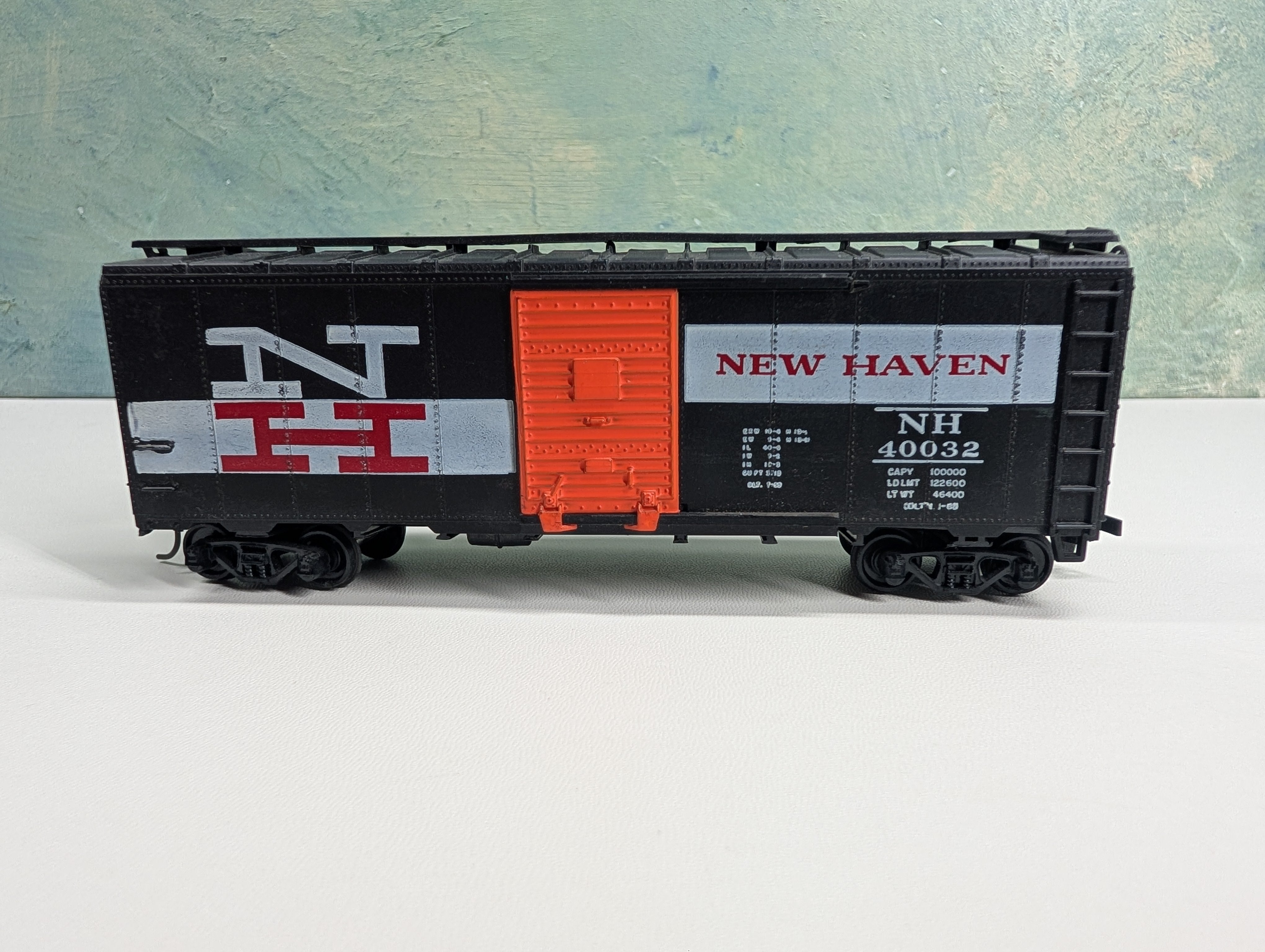 USED Athearn HO Scale 40' Box Car New Haven NH #40032