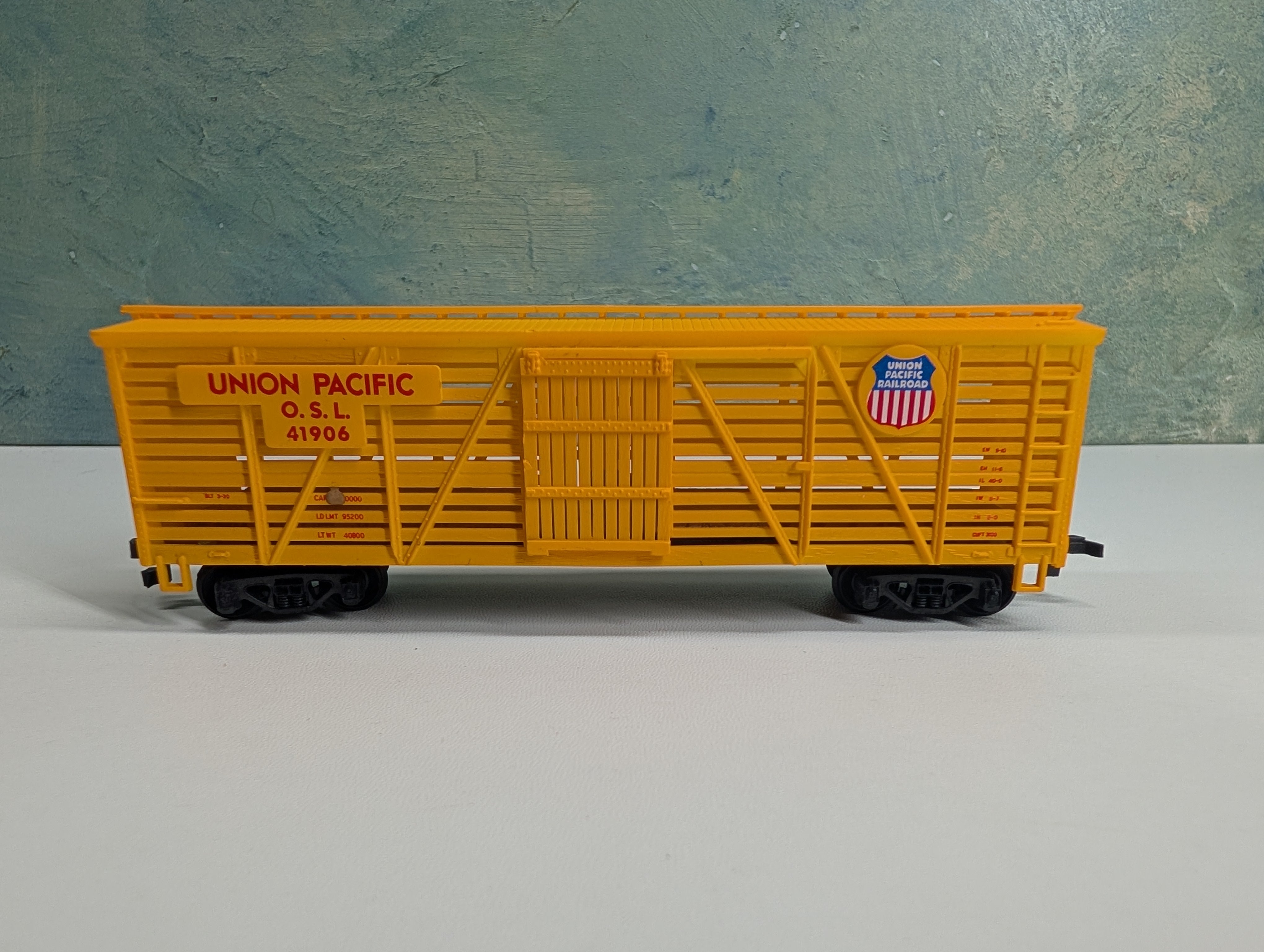 USED Mantua HO Scale 40' Cattle Livestock Car Union Pacific OSL #41906