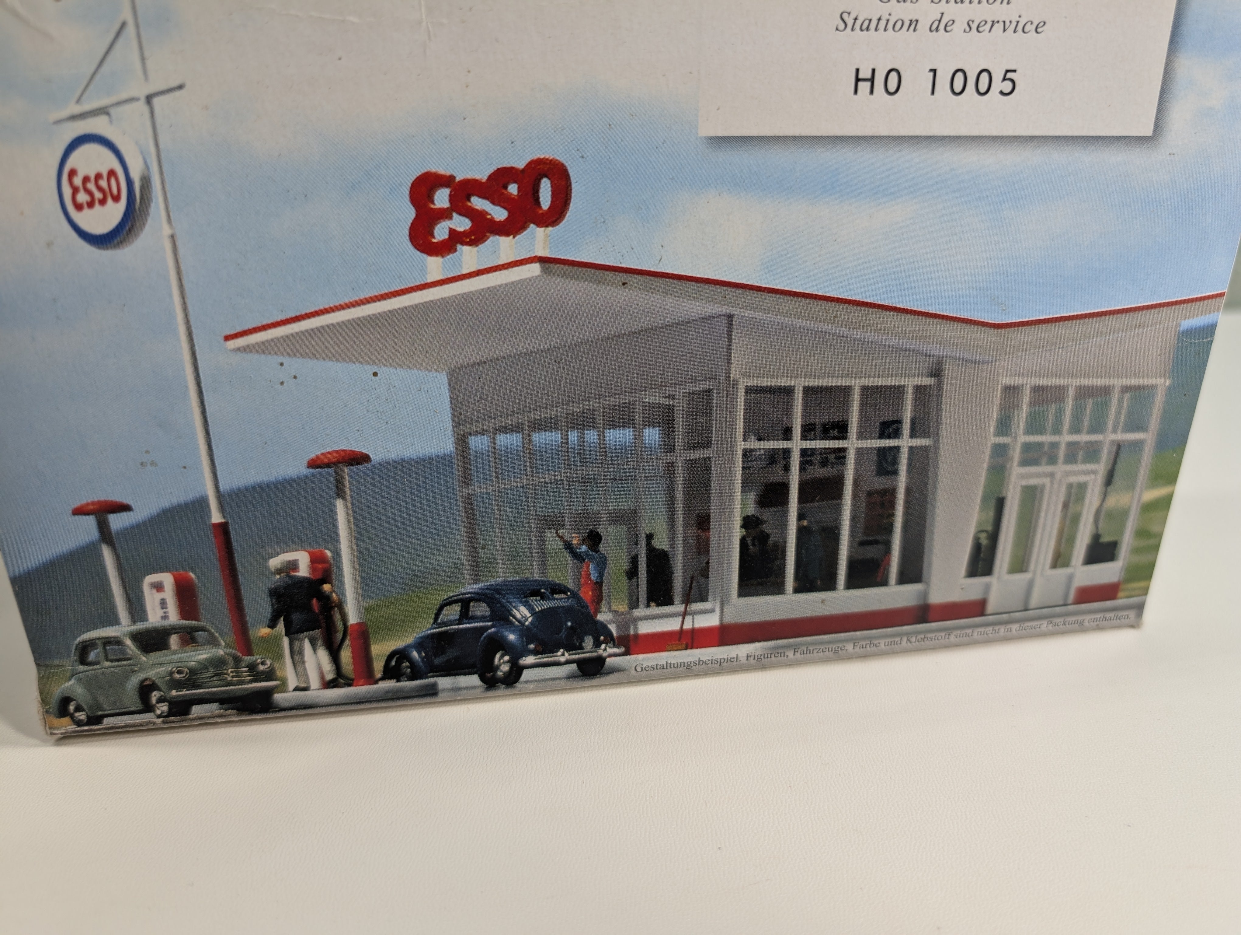 Busch 1005 HO Scale Esso Gas Station Building KIT