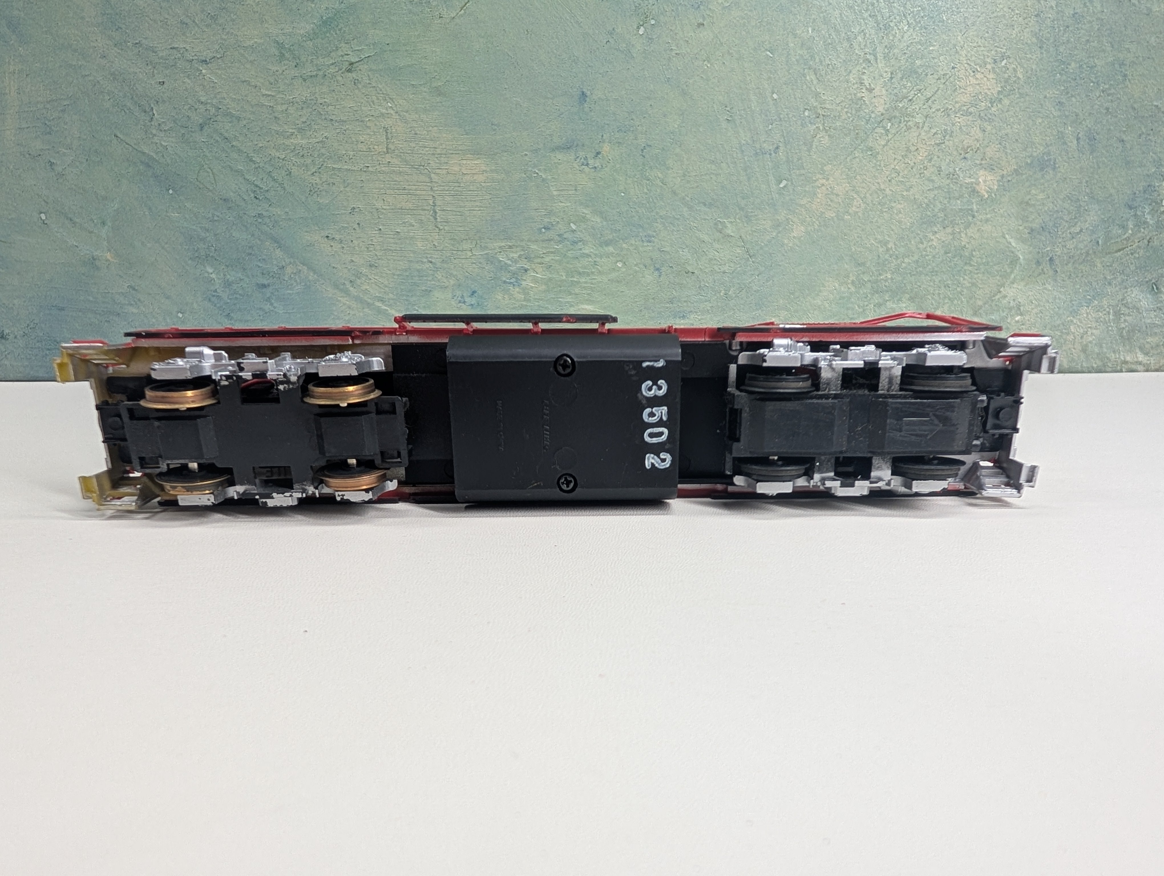 USED Life-Like HO Scale GP-38 High Nose Diesel Locomotive Santa Fe #3560 Tested DC