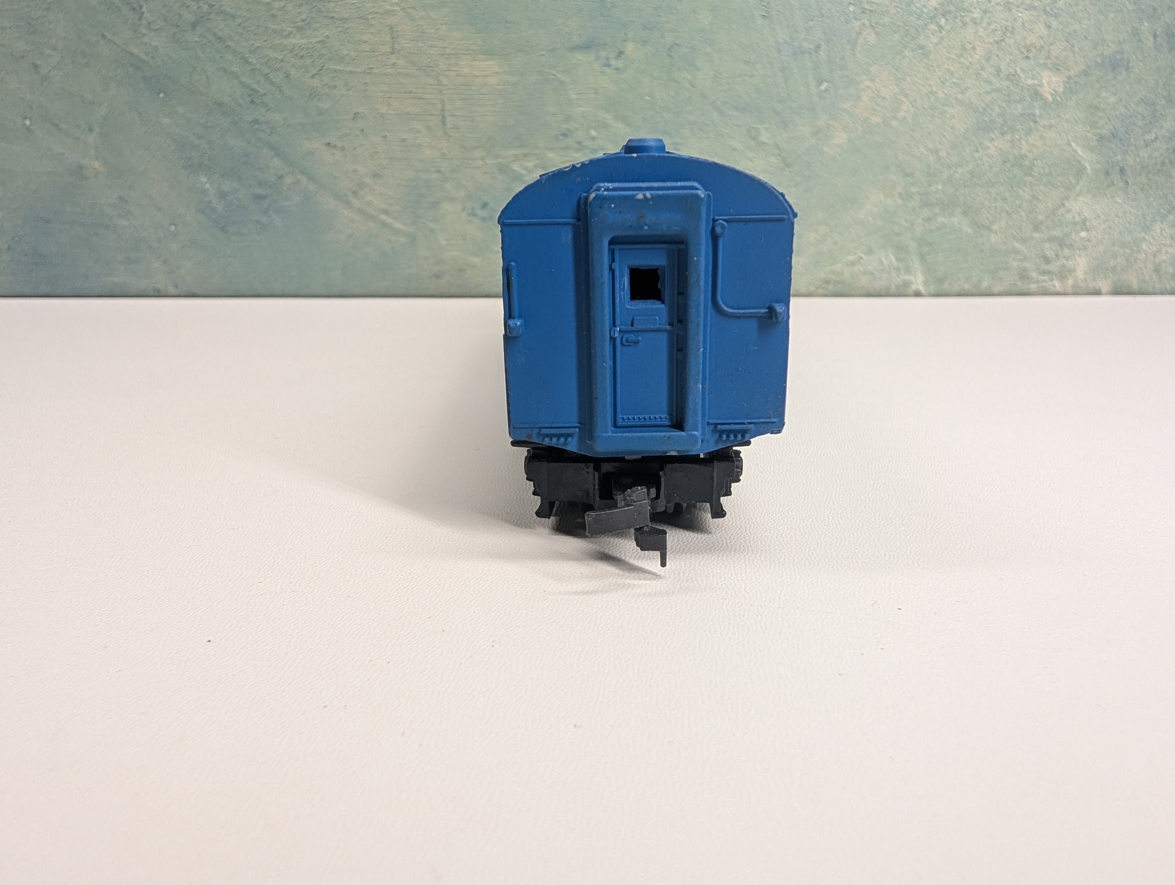 USED AHM HO Scale Unpowered FM C-Liner Diesel Locomotive Conrail #1577