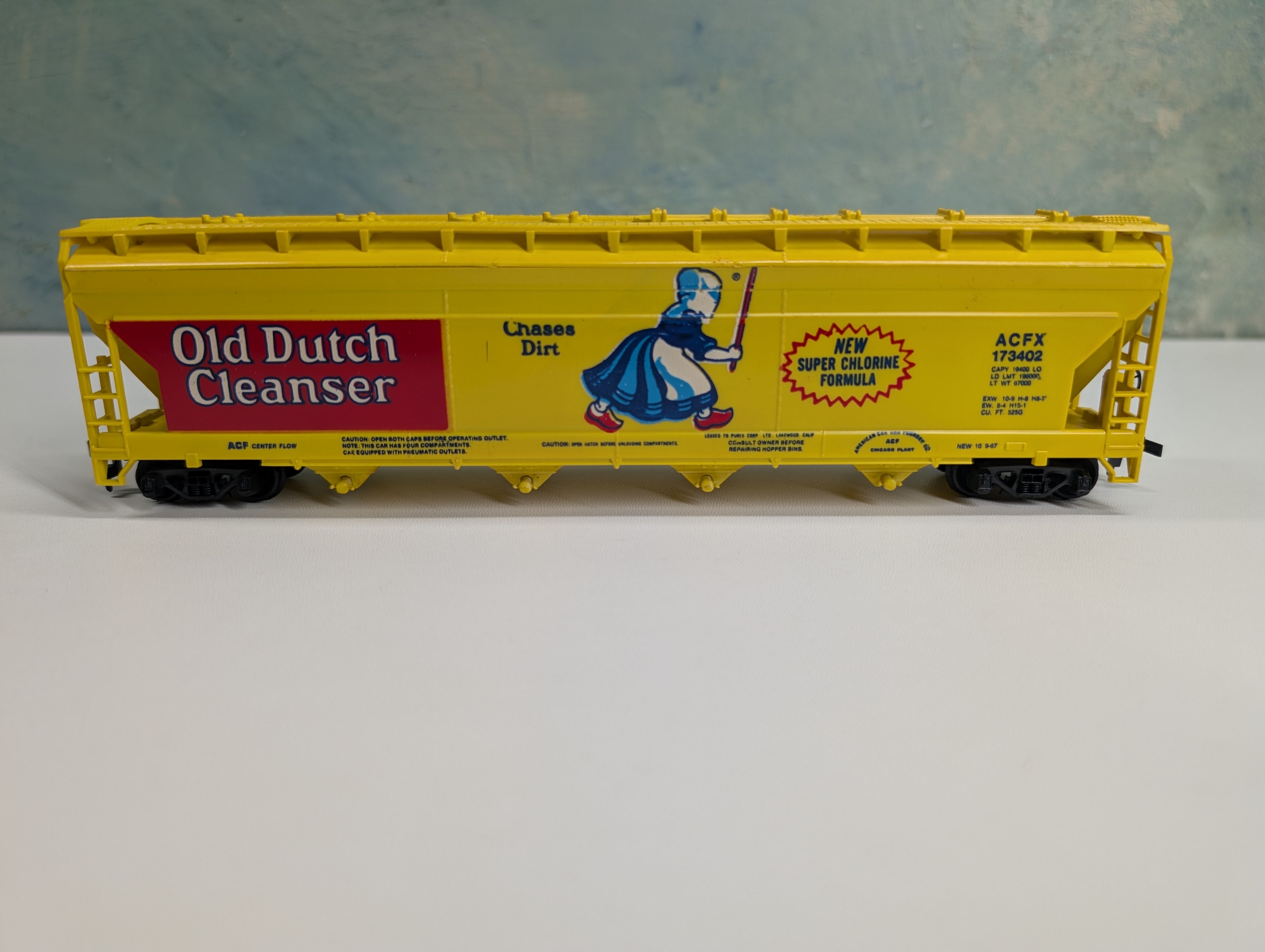 USED Tyco HO Scale ACF 4 Bay Covered Hopper Old Dutch Cleanser ACFX #173402