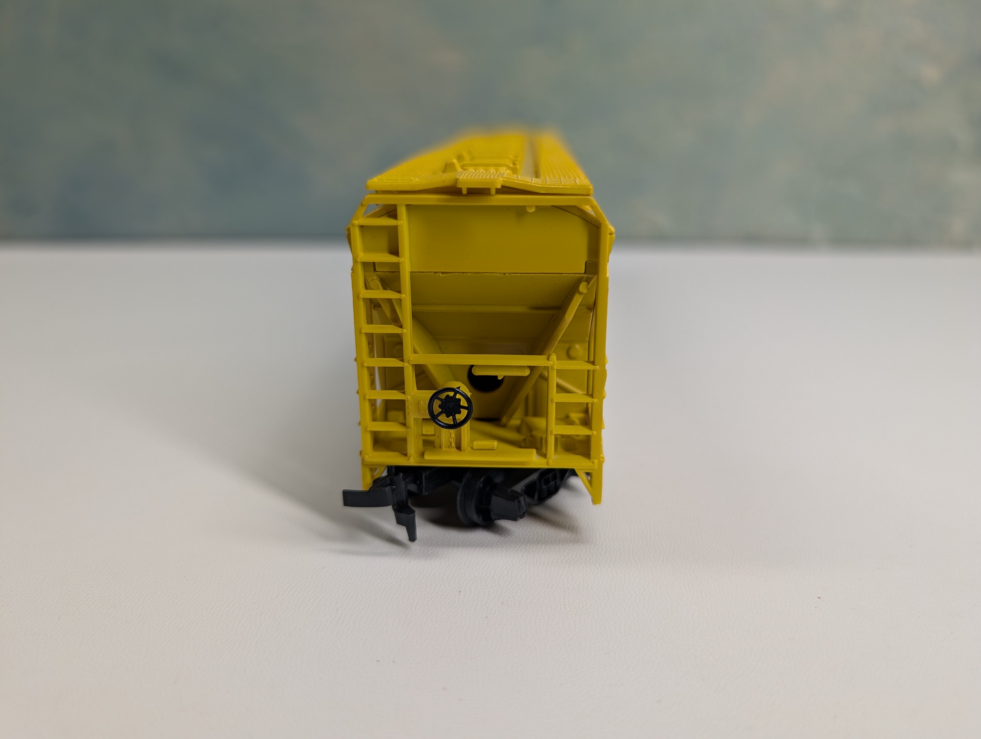 USED Tyco HO Scale ACF 4 Bay Covered Hopper Old Dutch Cleanser ACFX #173402